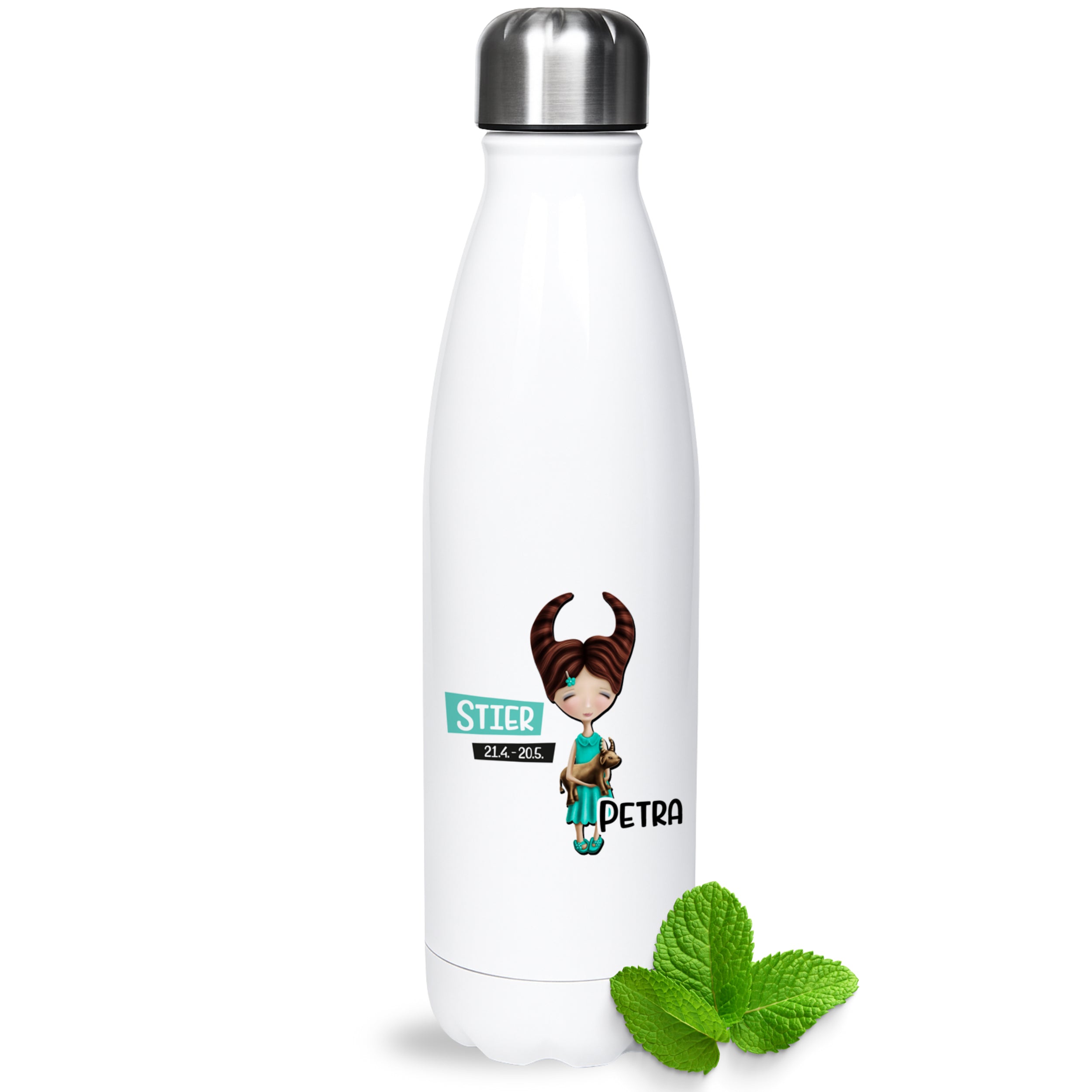 Weiße Edelstahl-Trinkflasche mit Stier-Motiv und Name Petra.