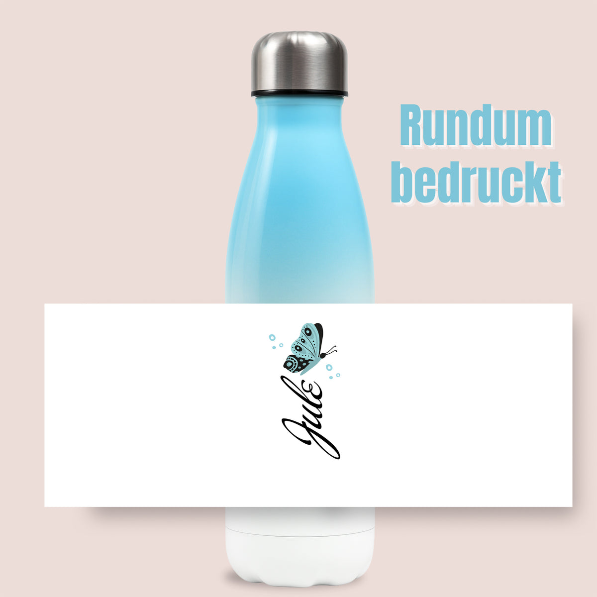Blaue Trinkflasche mit Schmetterlingsdesign und personalisiertem Namen.