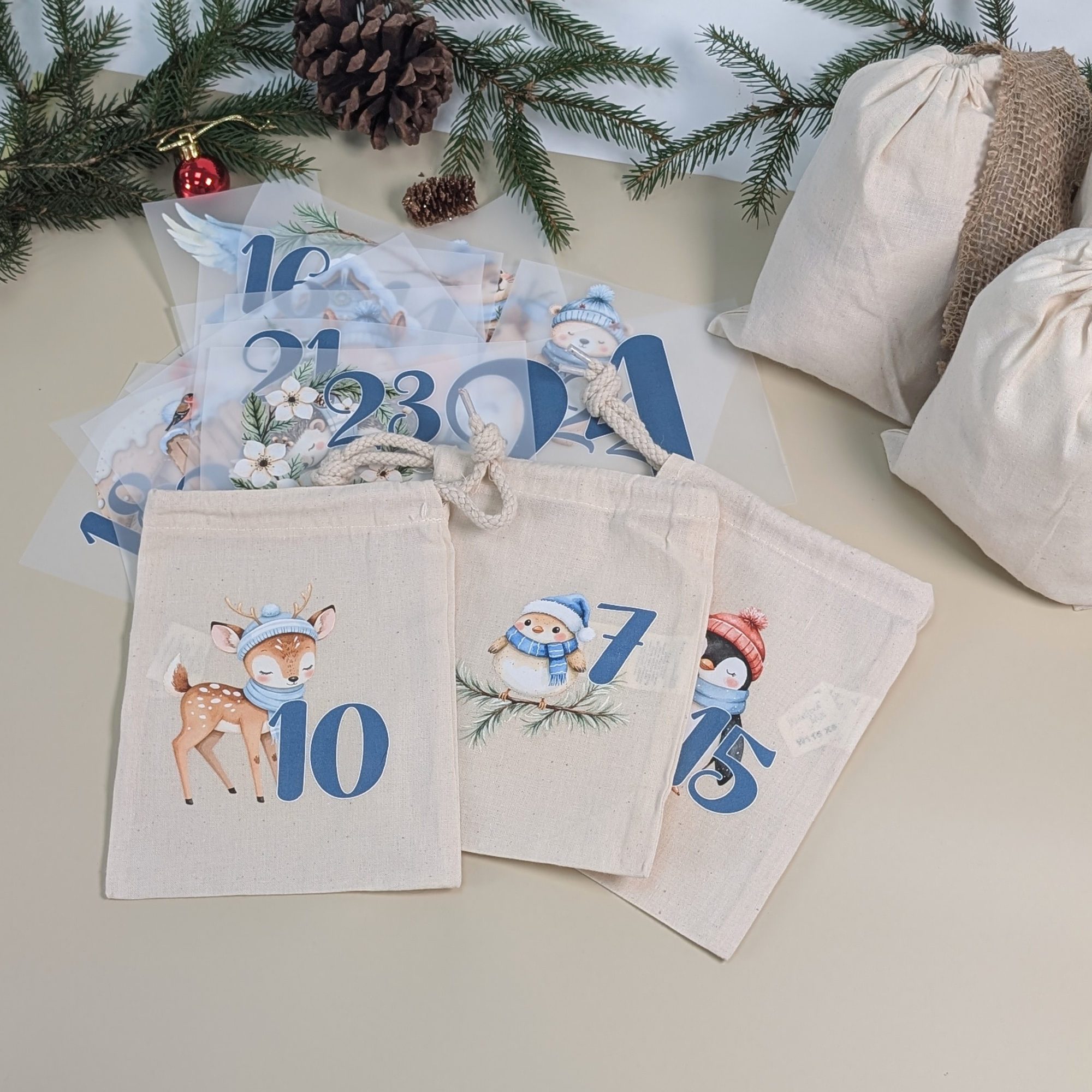 Adventskalender Winterwald in Blau