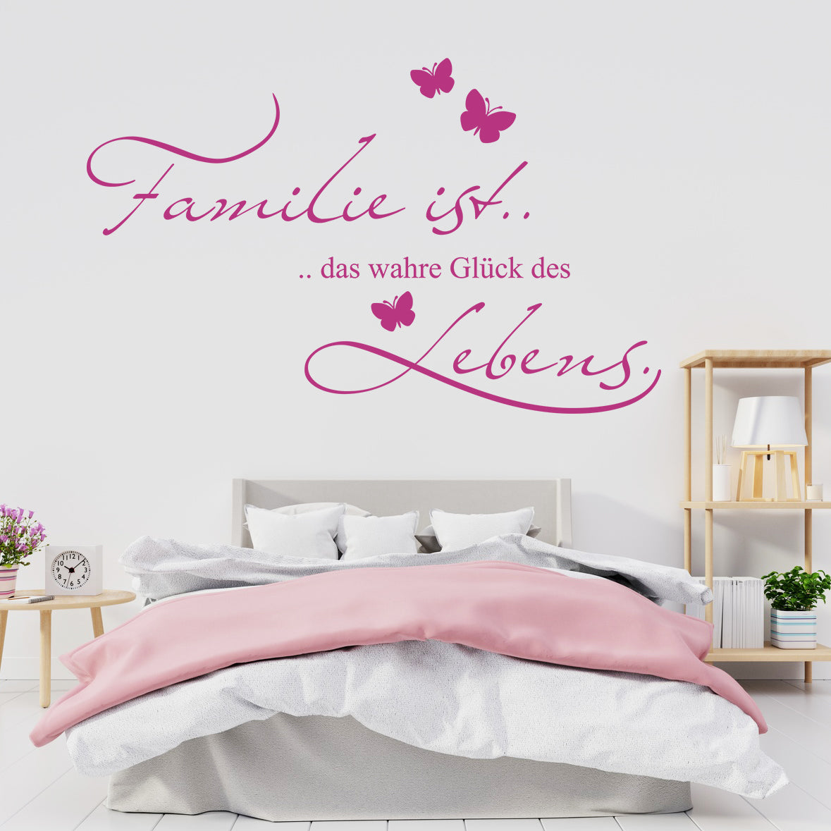 Wandtattoo in Pink: "Familie ist das wahre Glück des Lebens."