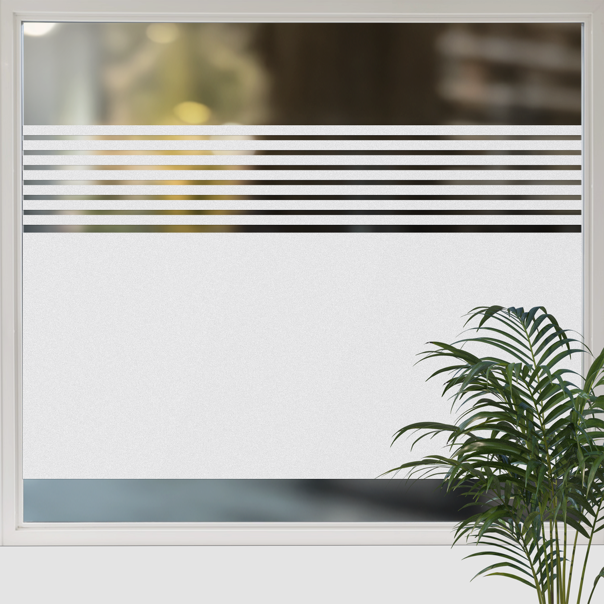 Fensterfolie Streifen auf Badezimmerfenster