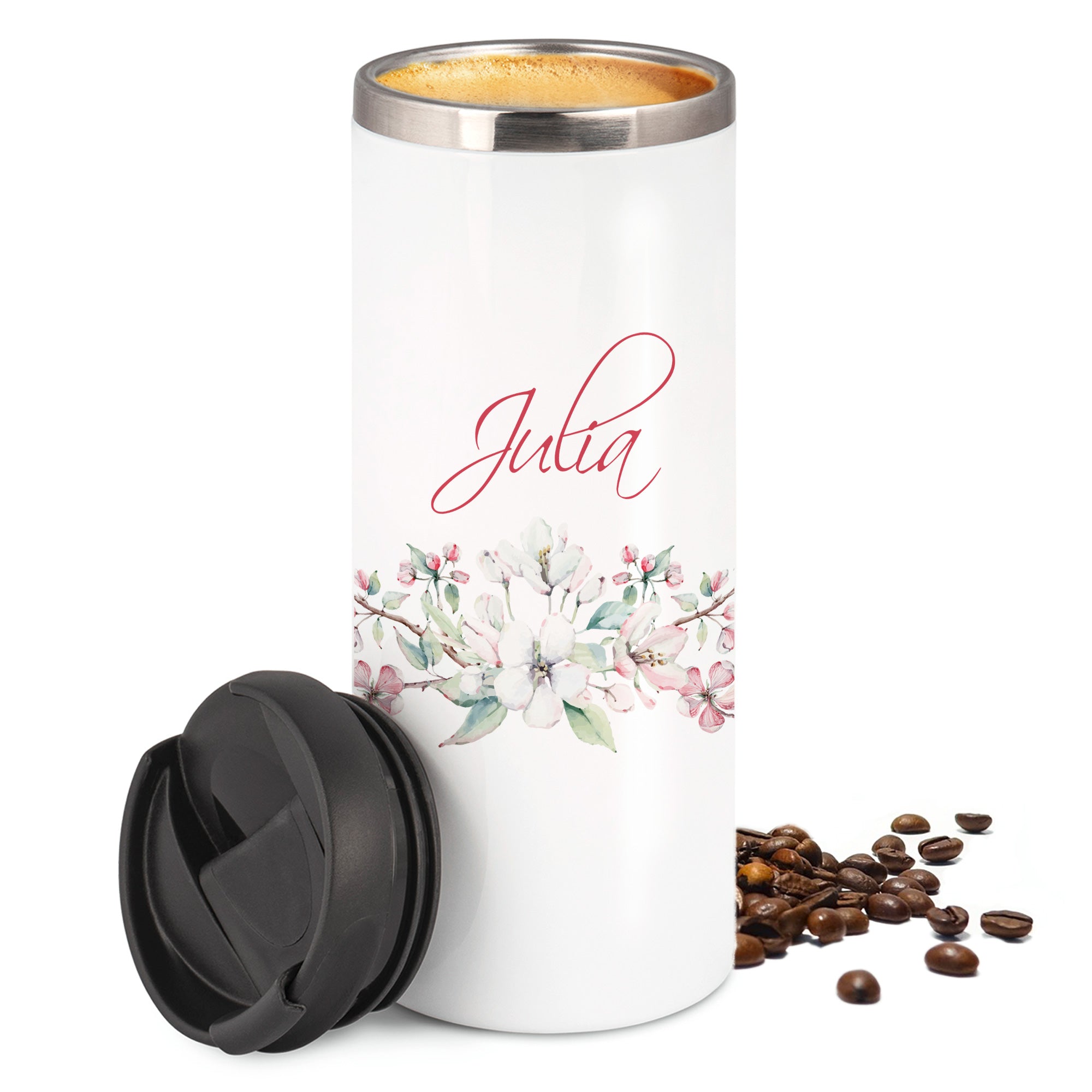 Weißer Kaffeebecher mit floralem Design und schwarzem Deckel.