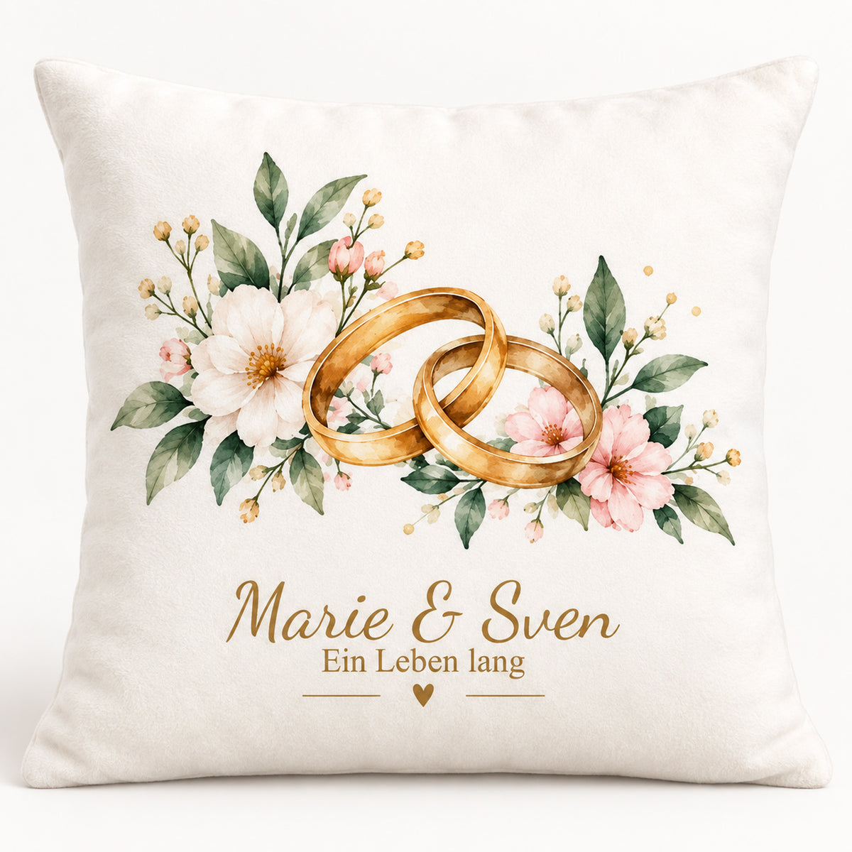 Flauschiger Hochzeitskissenbezug: Eheringe mit Blüten, zwei Wunschnamen und Ein Leben lang.