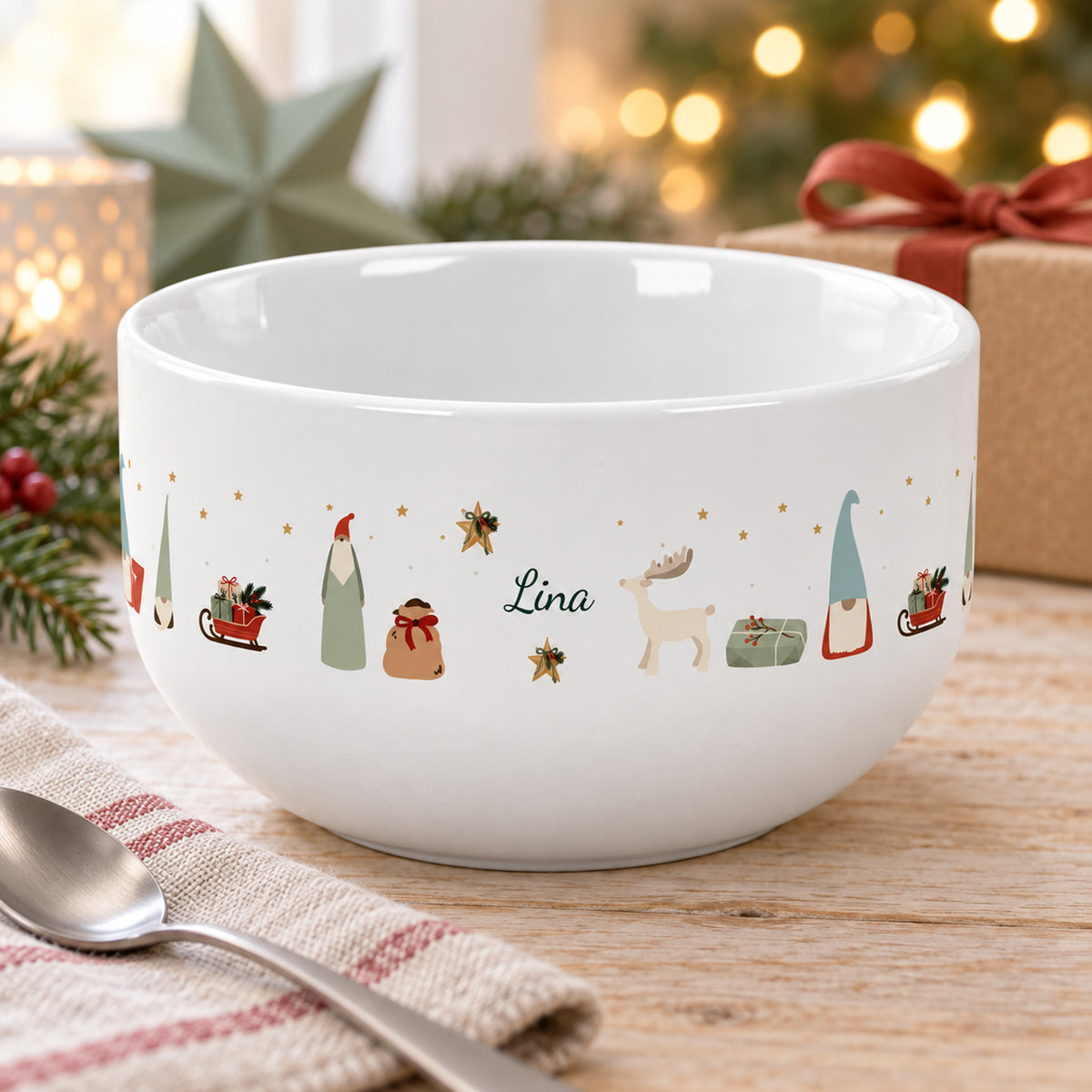Müslischale Wichtelzauber als Geschenkidee auf einem weihnachtlich gedeckten Tisch