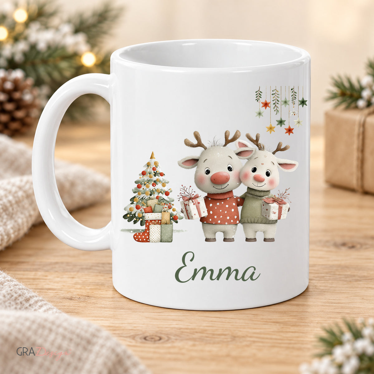 Rentierfreunde: personalisierte Weihnachtstasse mit Name Emma, Ansicht 2 von 8