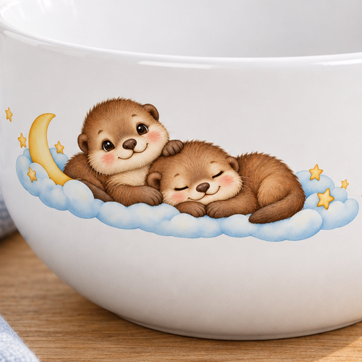 Nahaufnahme der Otterillustration – Müslischale Otter Sternenträume, Beispielname Noah