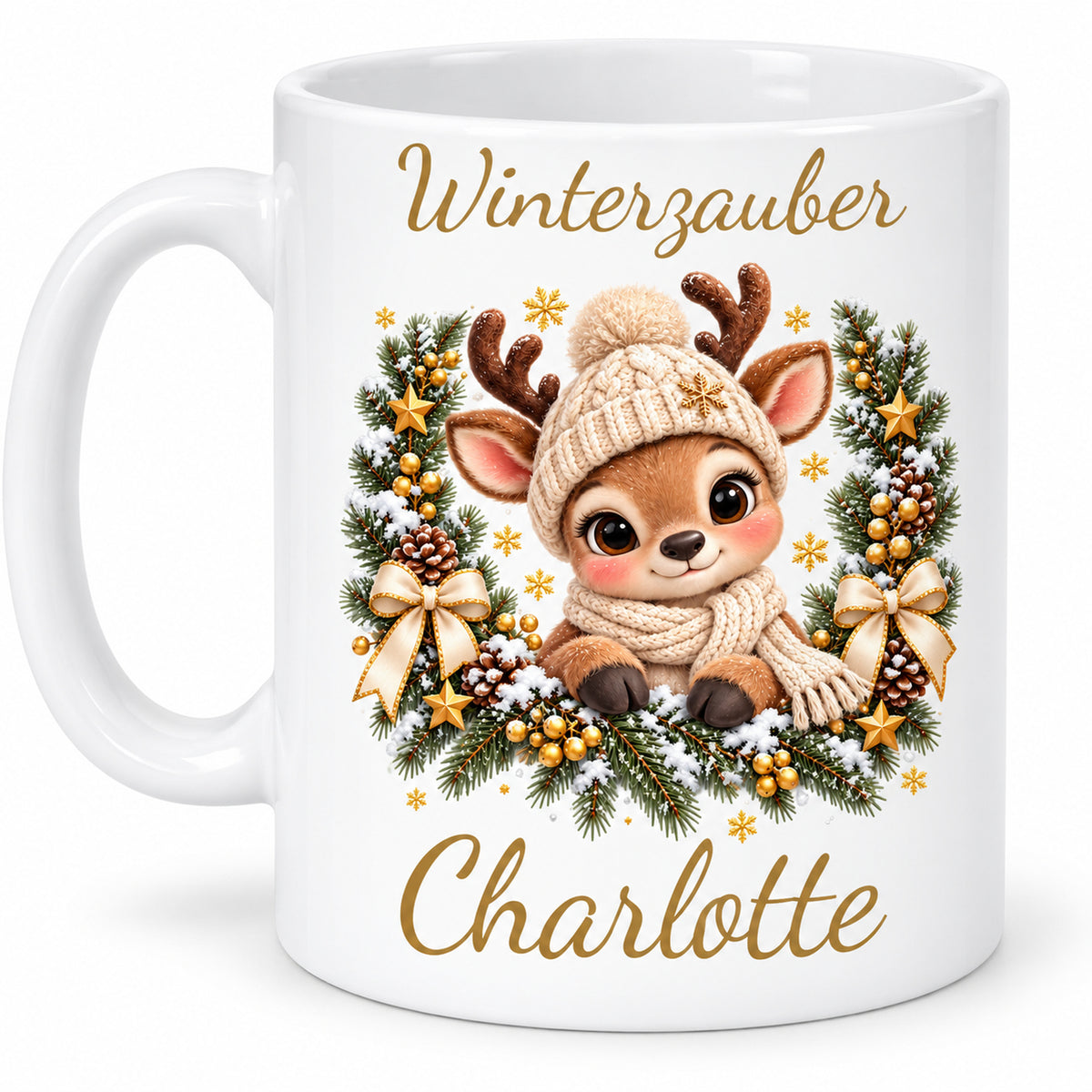 Tasse Rentier mit Namen – Im Winterkranz Creme/Gold – Produktansicht 2, Beispielname Charlotte