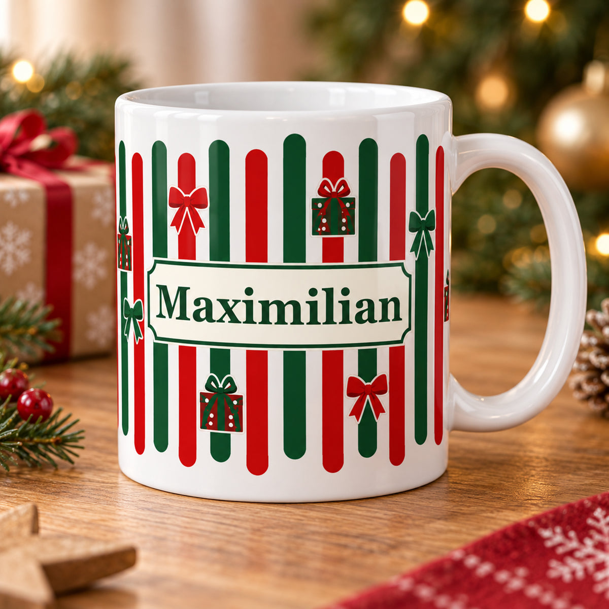 Weihnachtstasse Geschenkband – Weihnachtliche Szene mit Beispielname Maximilian