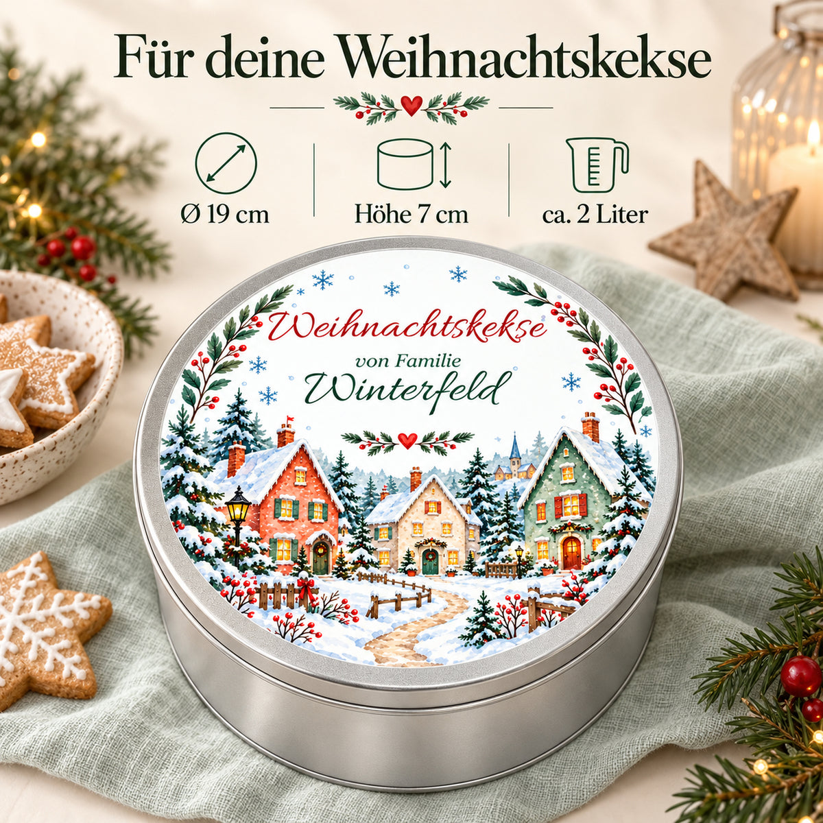 Produktdetails der Keksdose mit Winterdorf: 19 cm Durchmesser, 7 cm Höhe und etwa 2 Liter Volumen