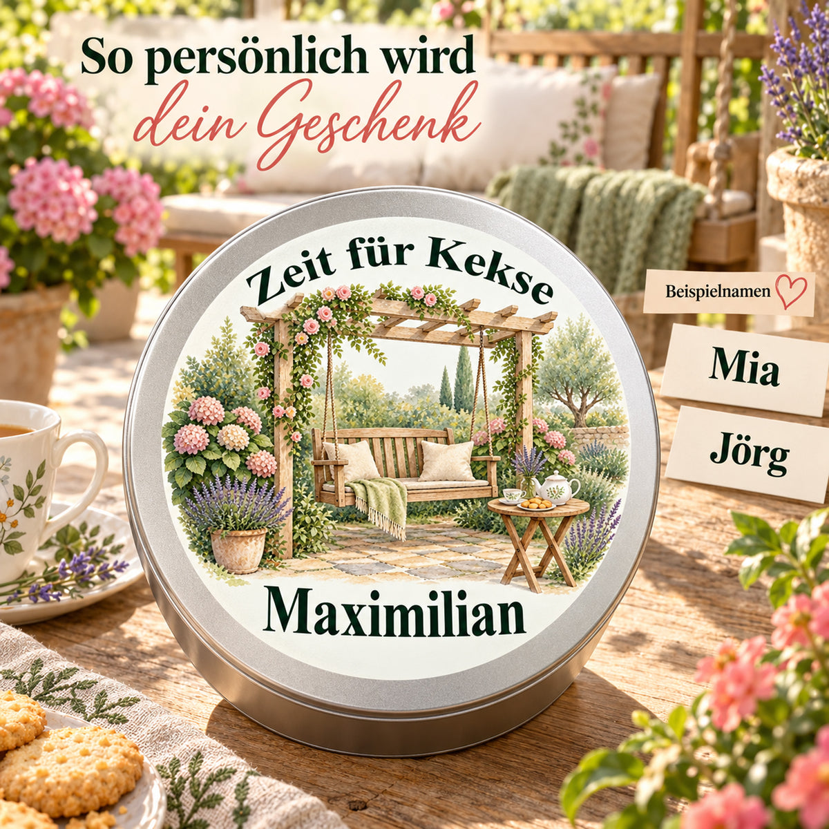 Personalisierte Keksdose mit Gartenmotiv Gemütliche Gartenschaukel und zwei Textkarten mit Beispielnamen