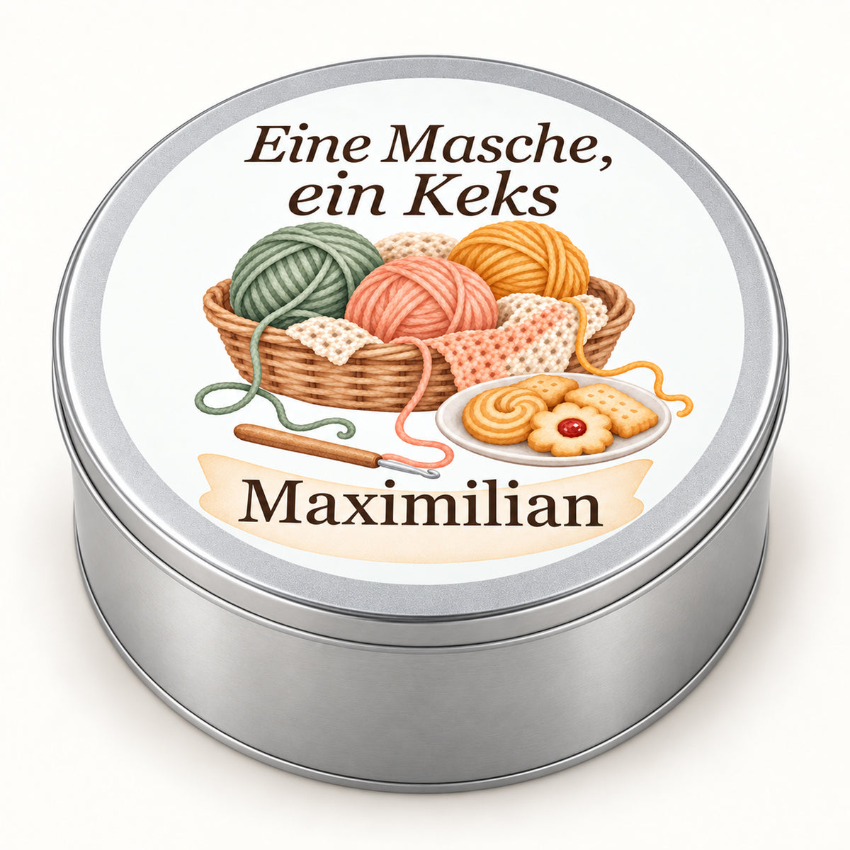 Geschlossene Keksdose schräg von oben mit bedrucktem Deckel und silberner Seitenwand.