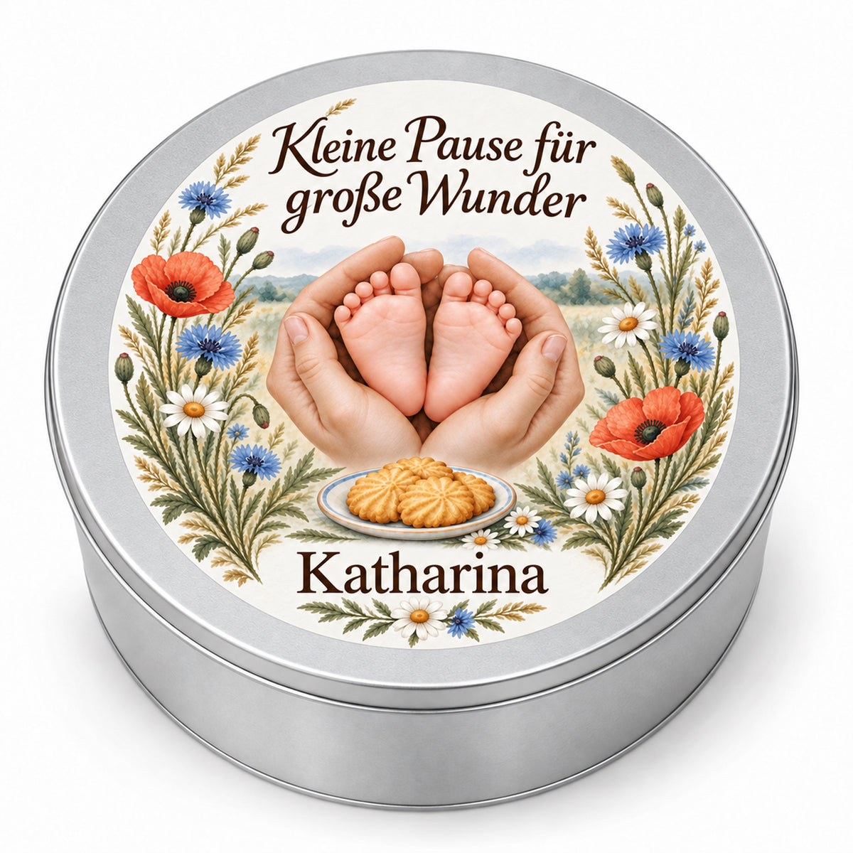 Geschlossene silberne Keksdose mit floralem Hebammenmotiv Wiesenblüten und personalisiertem Deckel vor weißem Hintergrund