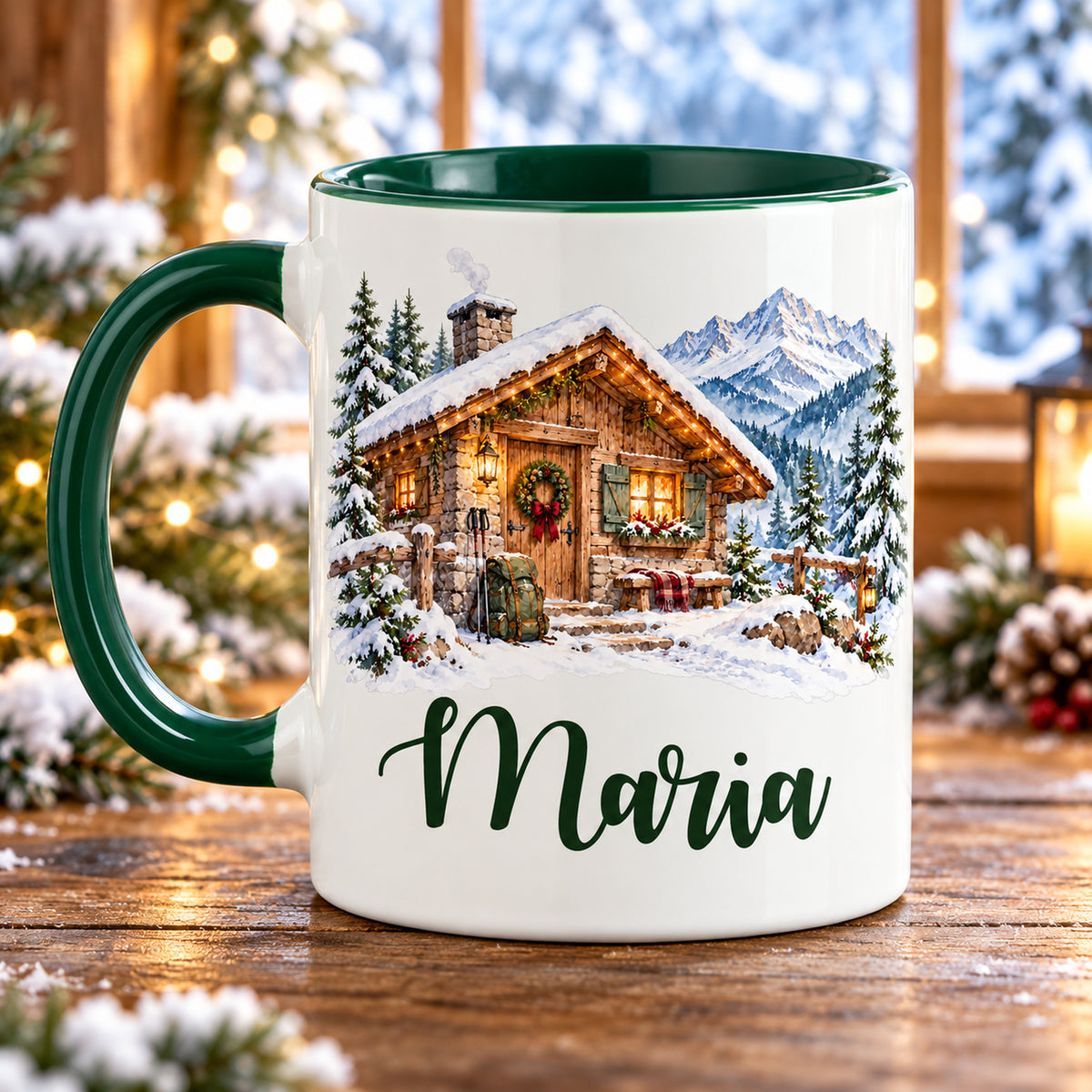 Tassenrückseite mit Name: weihnachtliche Berghütte.