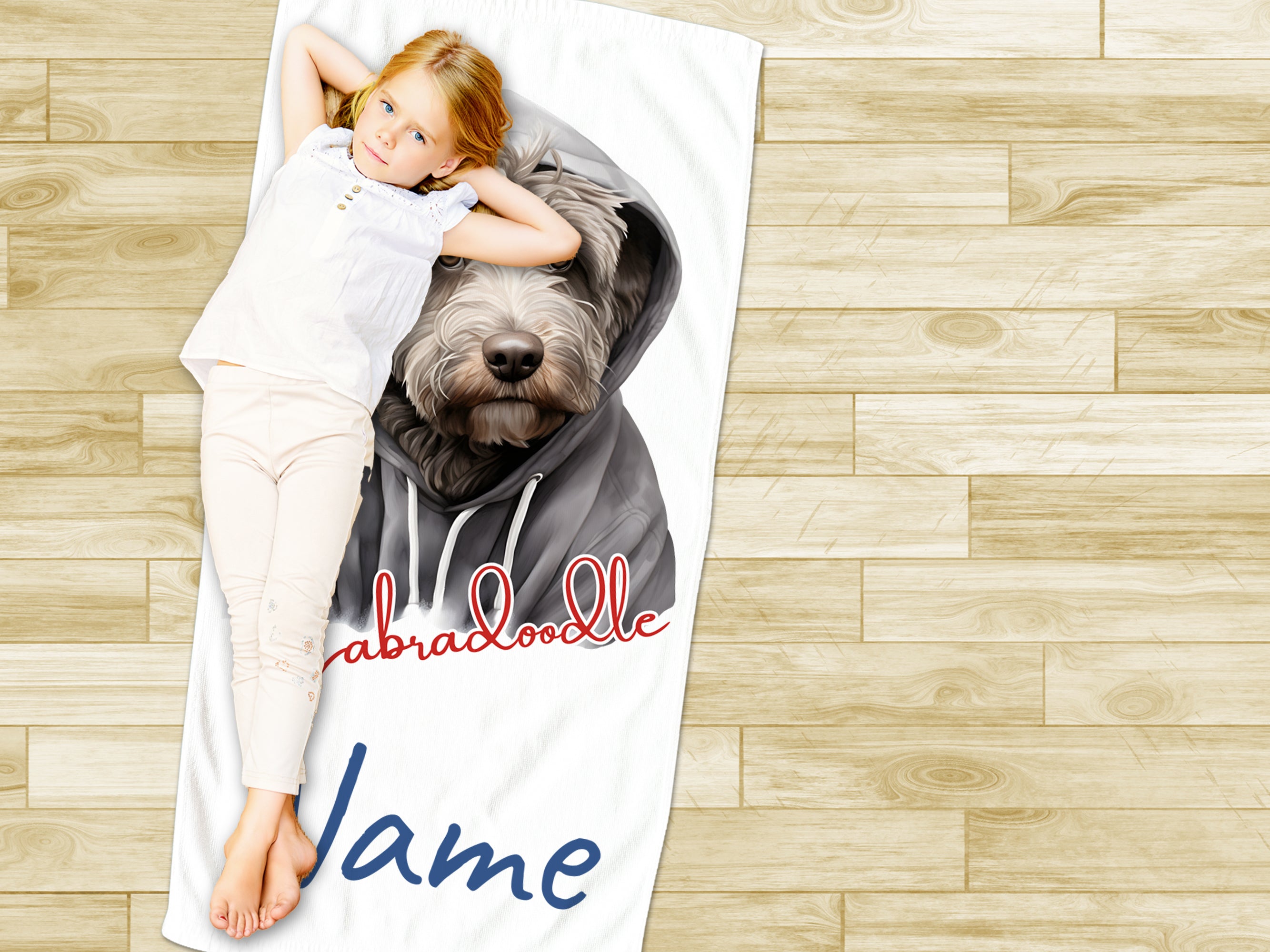 Hundedecke mit Labradoodle-Motiv und persönlichem Namen.