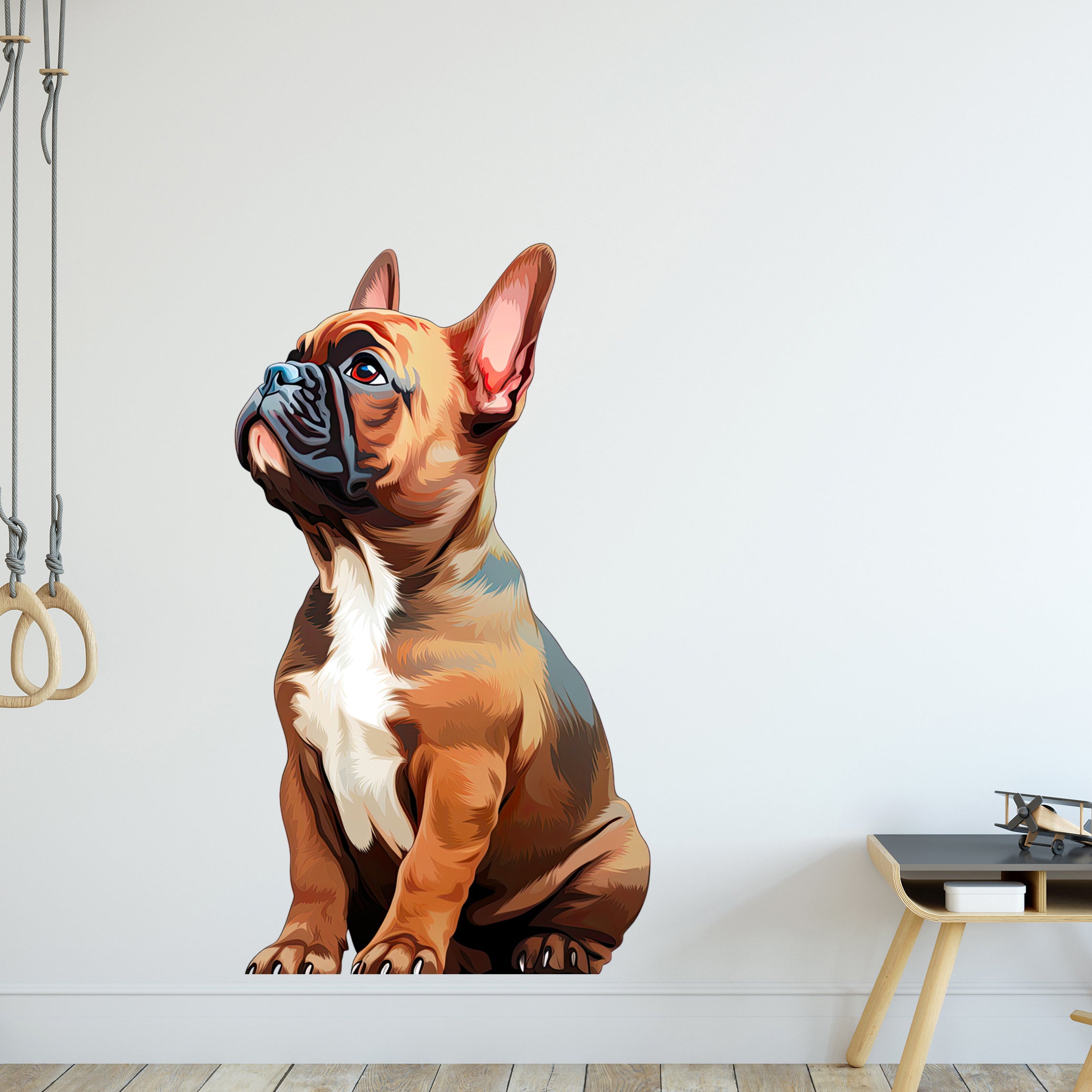 Brauner französischer Bulldoggen-Wandaufkleber, sitzend, detailreich.