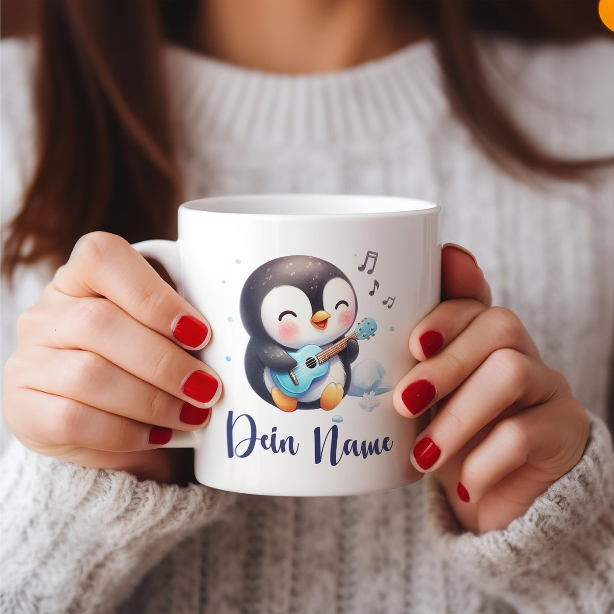Tasse mit Pinguin-Design und personalisiertem Namen.