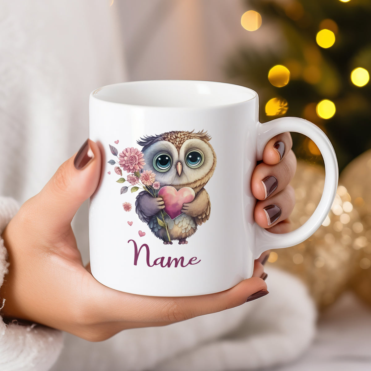 Tasse mit Eule, Herz und personalisierbarem Namen.