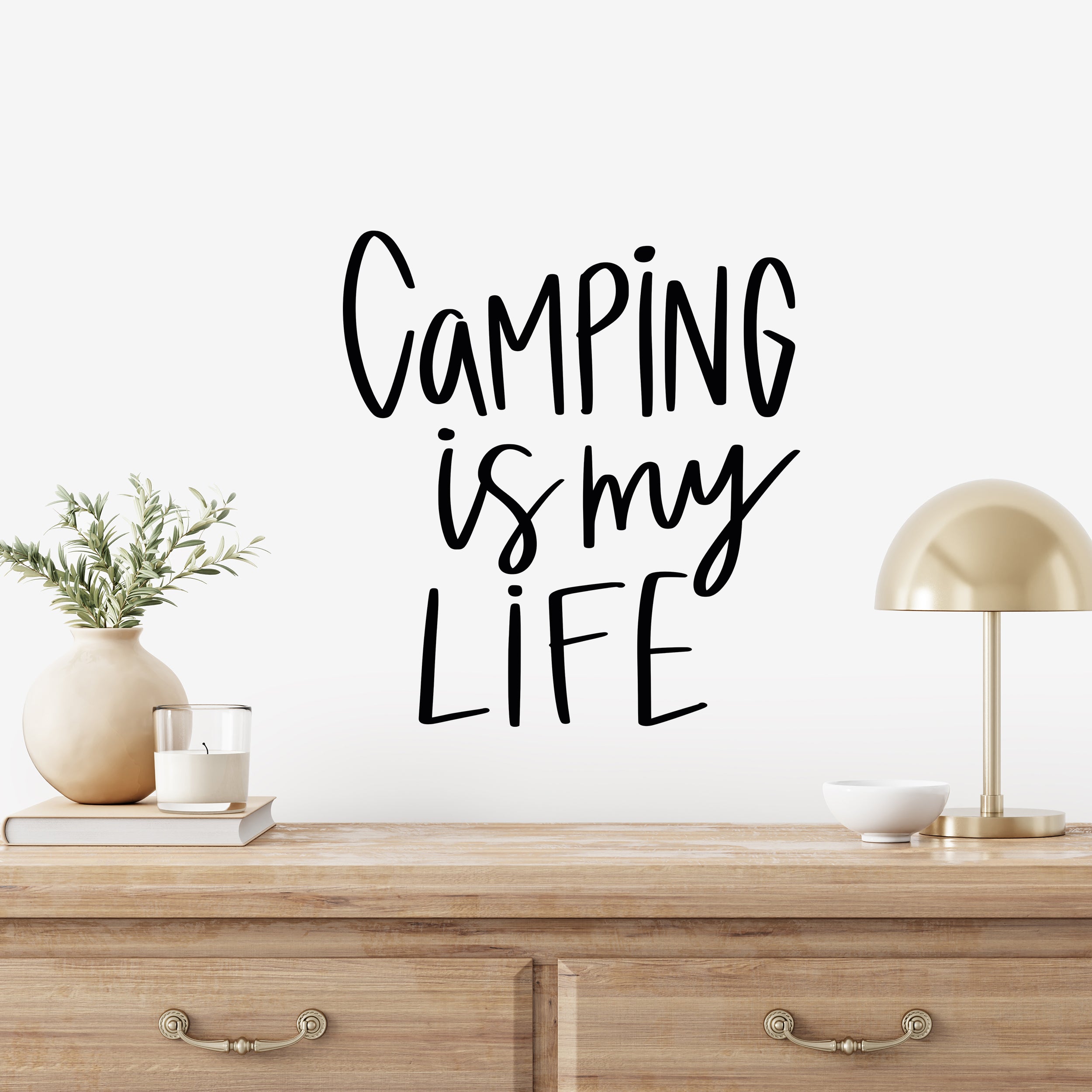 Schriftzug "Camping is my Life" in schwarzer Schrift.