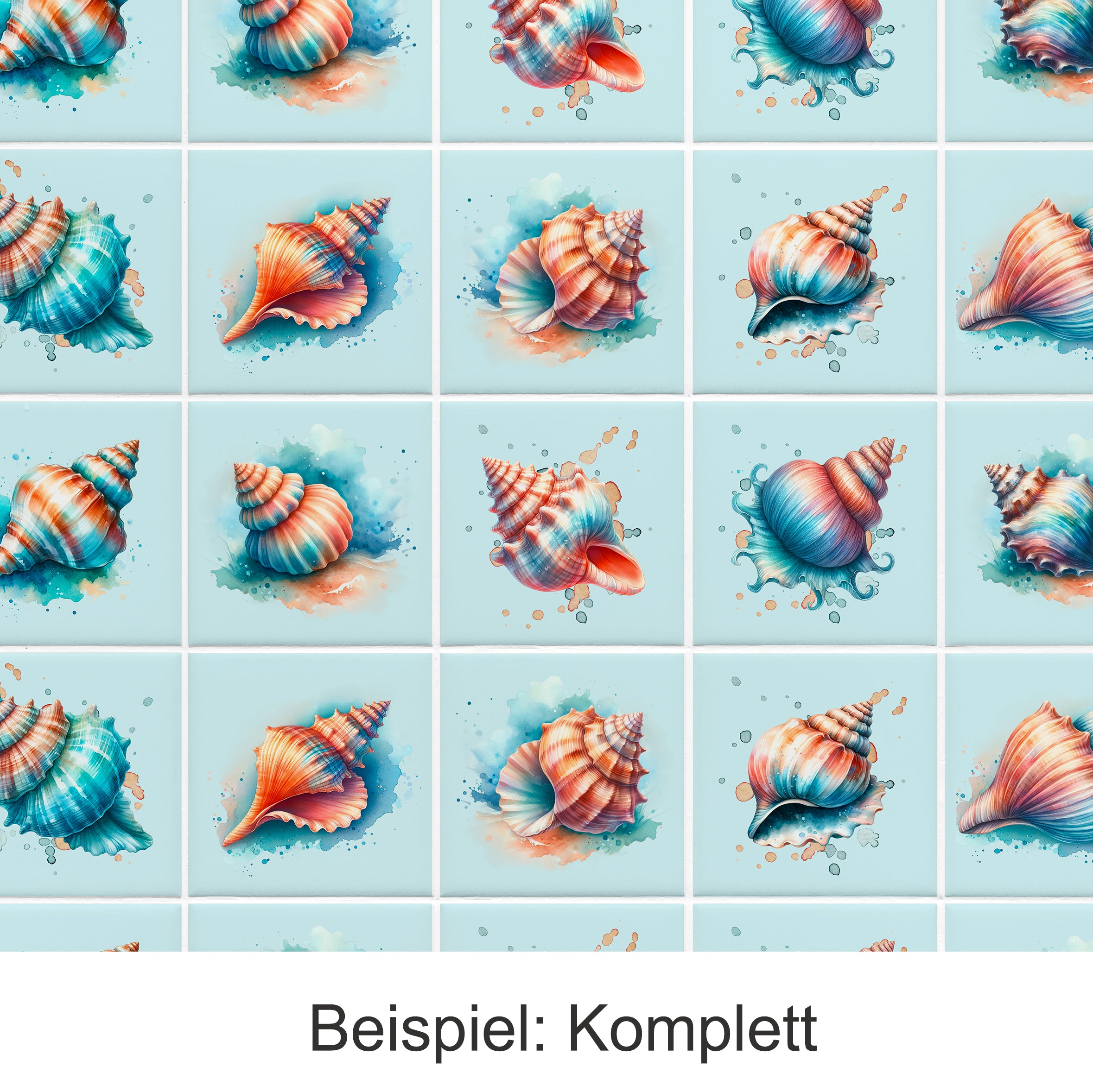 Bunte Muscheln auf hellblauem Hintergrund, verschiedene Formen.