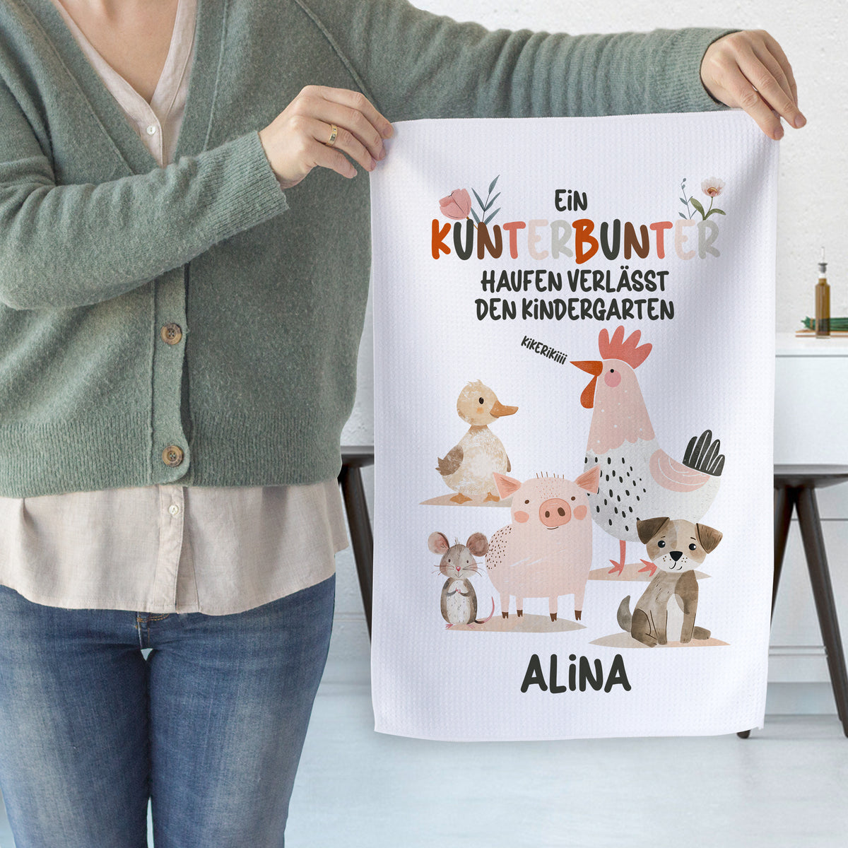 Personalisierte Kindergarten-Abschiedsgrafik mit Tieren, bunt gestaltet.