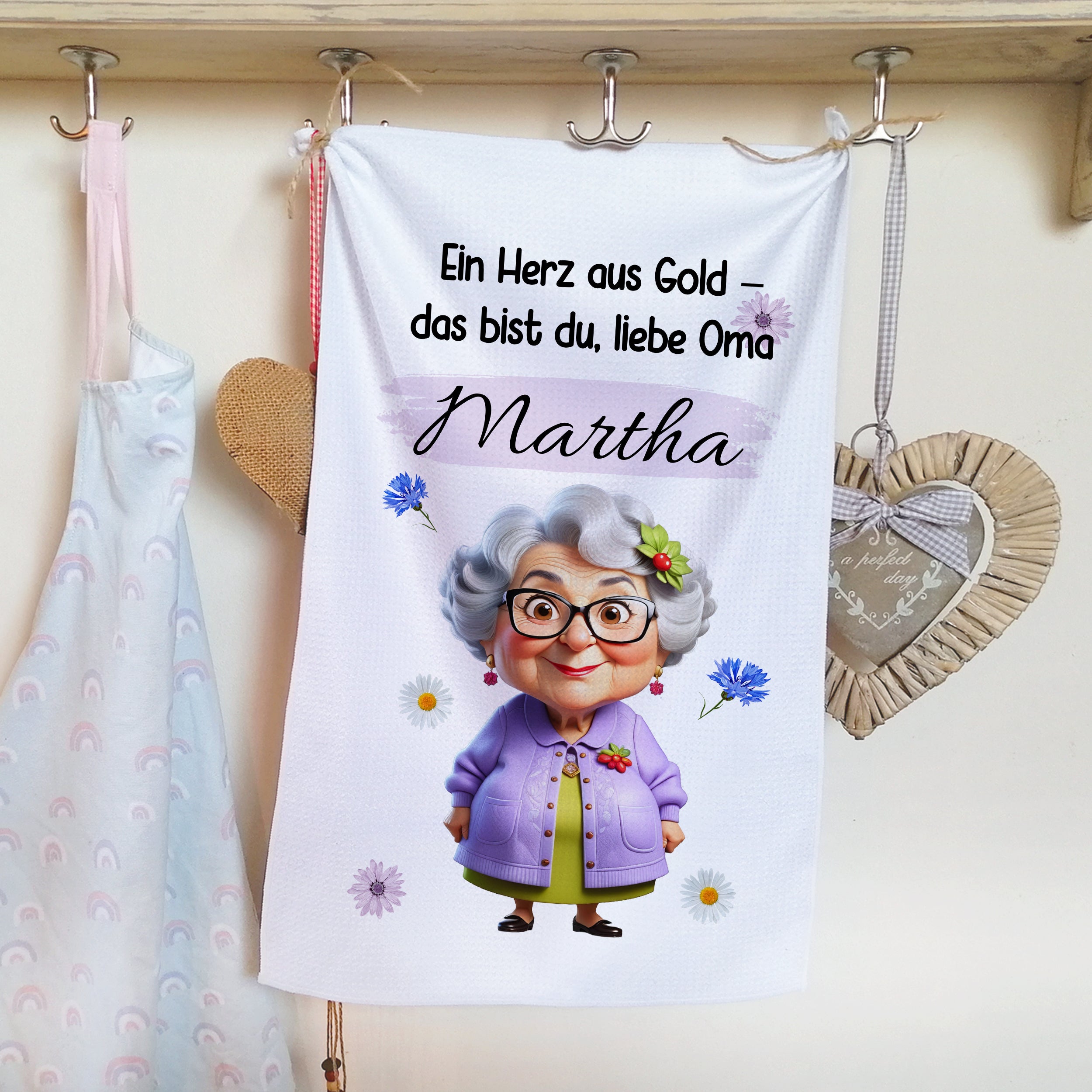 Handtuch mit Oma-Motiv, lila, personalisiert für Martha.