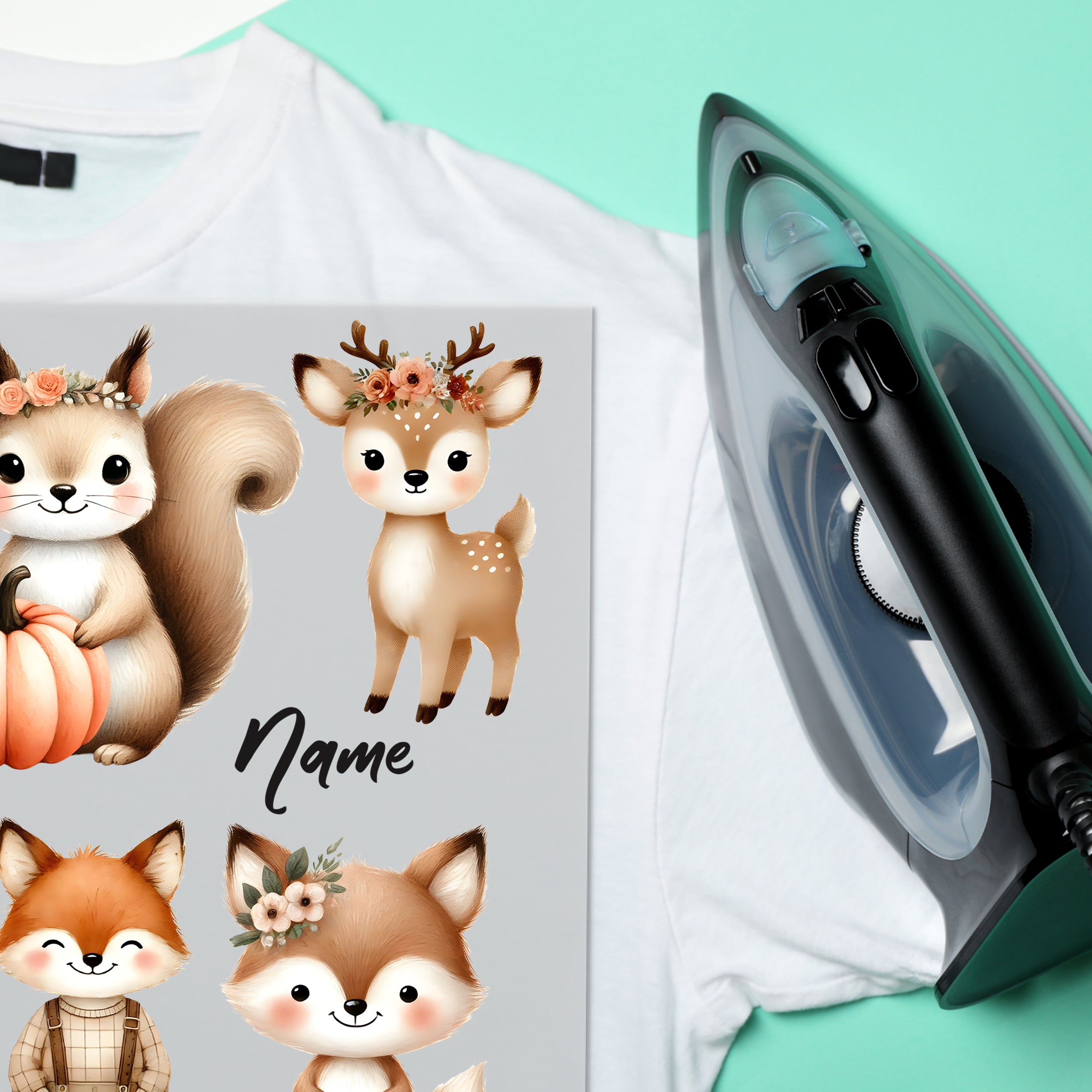 T-Shirt mit niedlichen Tiermotiven und Dampfglätter.