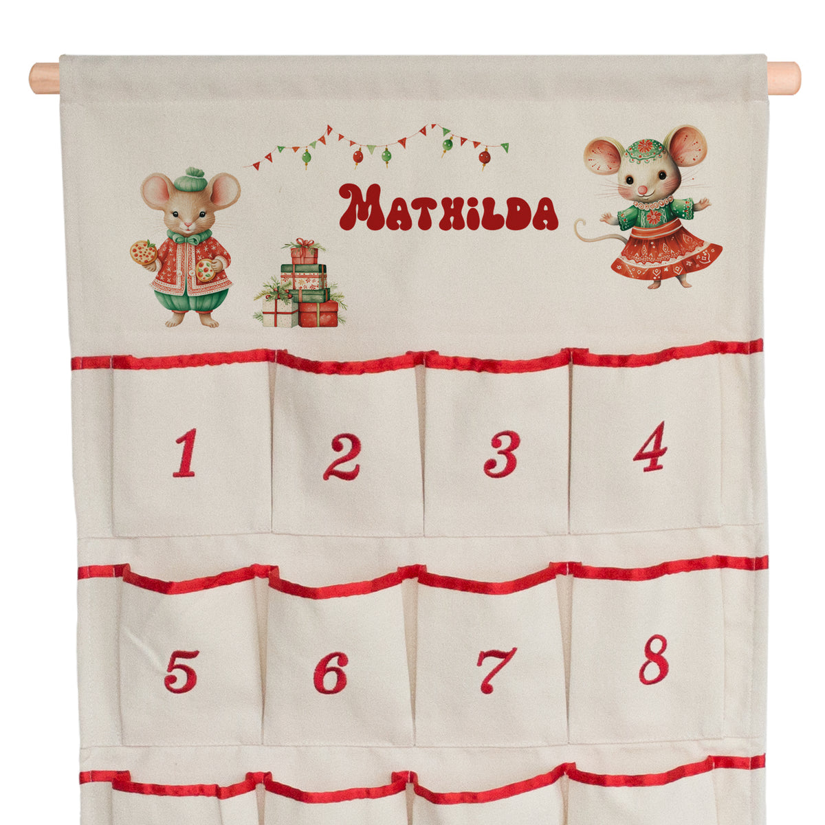 Adventskalender mit Mäusen, cremefarben, rote Akzente.