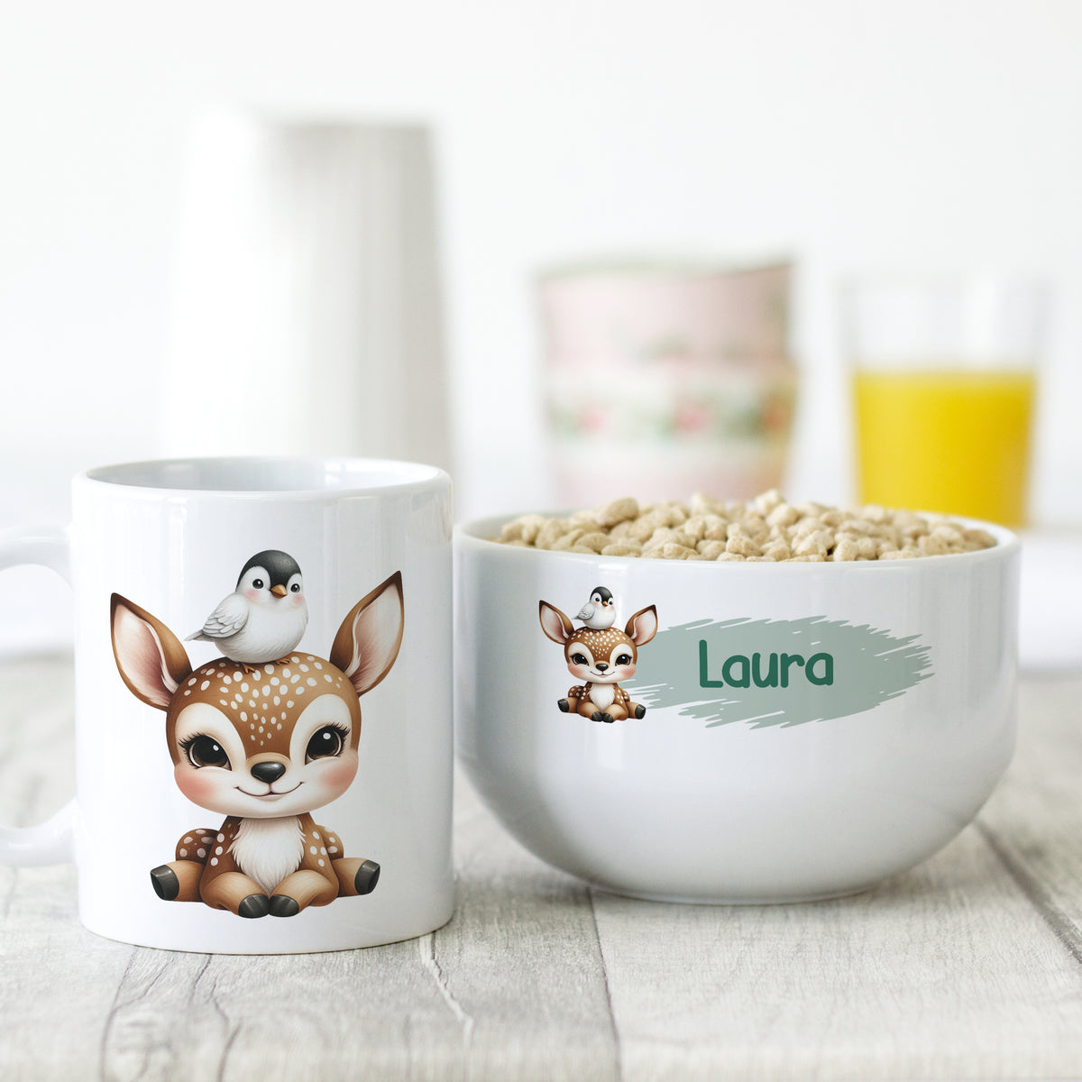 Tasse und Schüssel mit niedlichem Reh-Motiv, personalisiert.