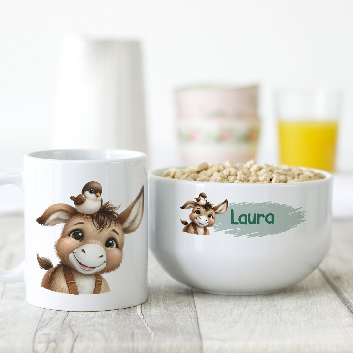 Tasse und Schüssel mit Esel-Motiv, personalisiert für Laura.