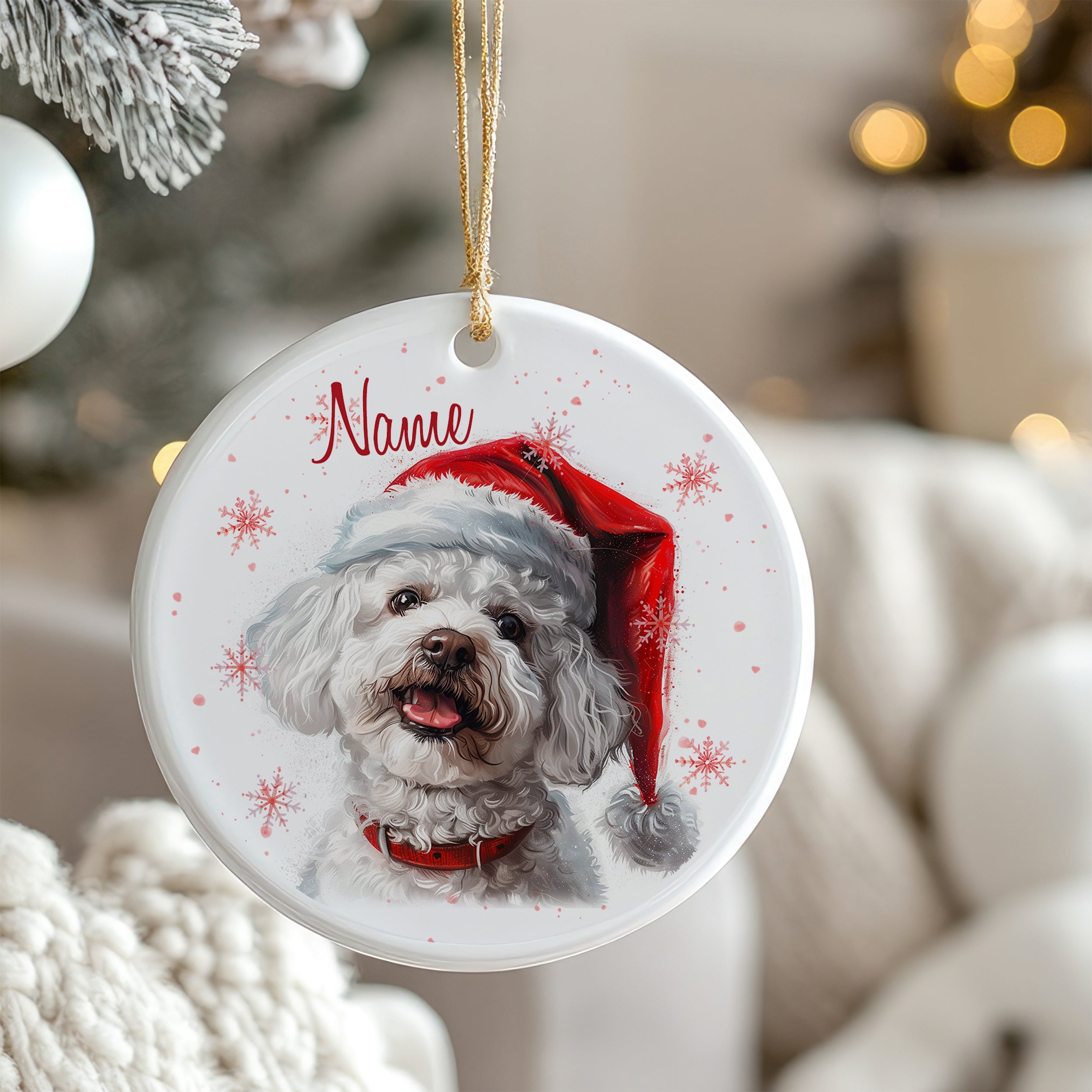 Hund mit Weihnachtsmütze, weiß, personalisierbar mit Namen.
