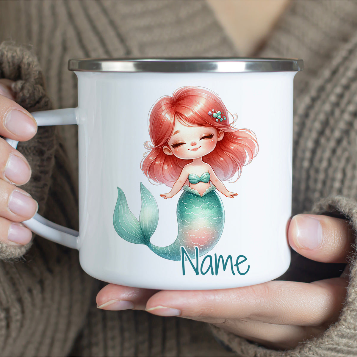 Tasse mit Meerjungfrau-Design und personalisiertem Namen.