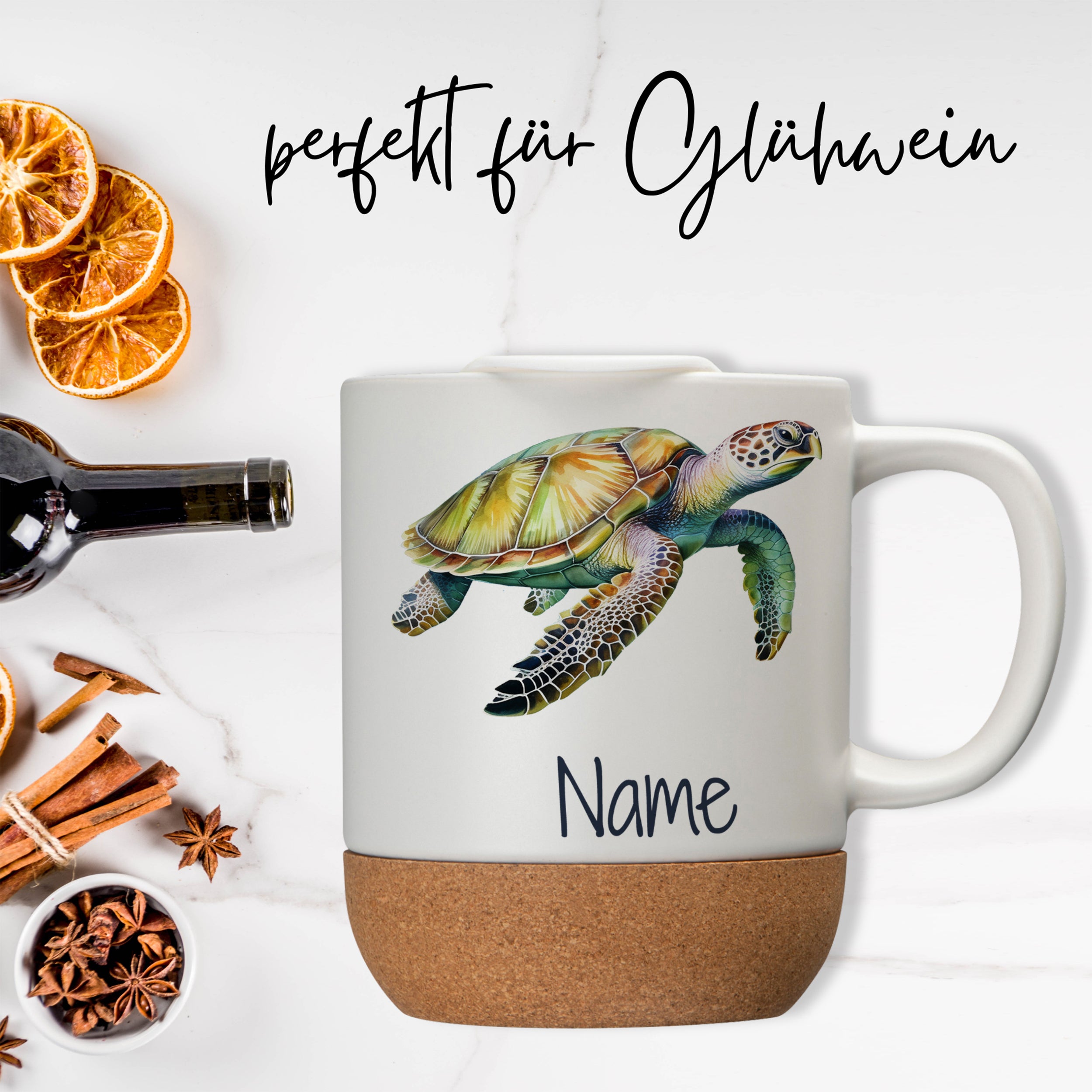 Tasse mit Schildkröte, weiße Farbe, Korkboden, personalisierbar.