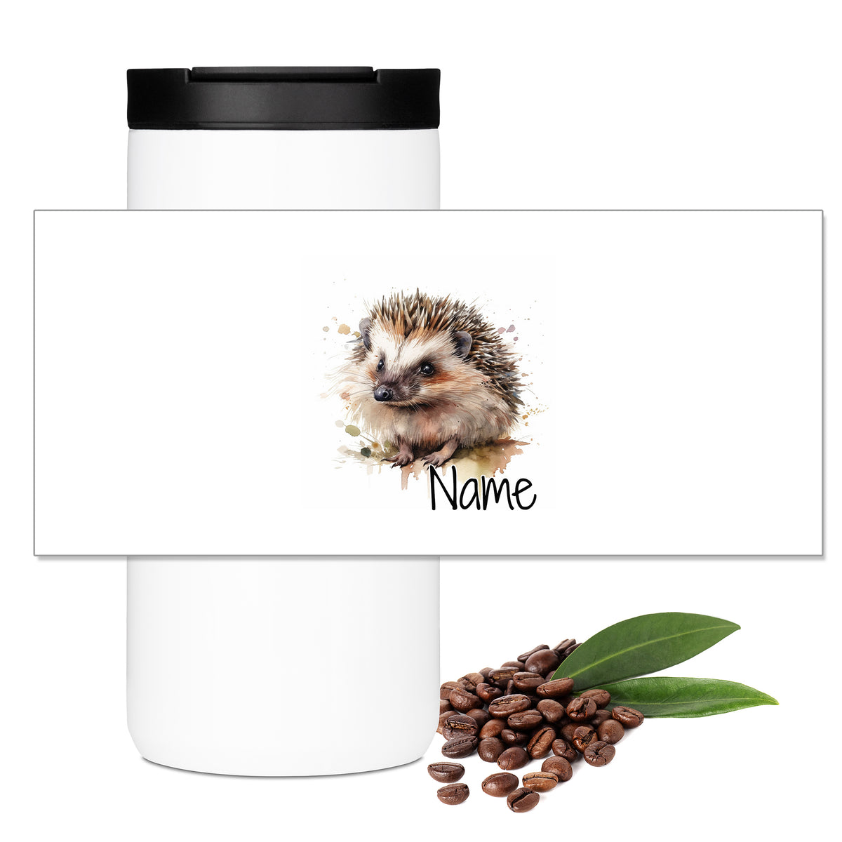 Weißer Kaffeebecher mit Igel-Motiv und personalisierbarem Namen.