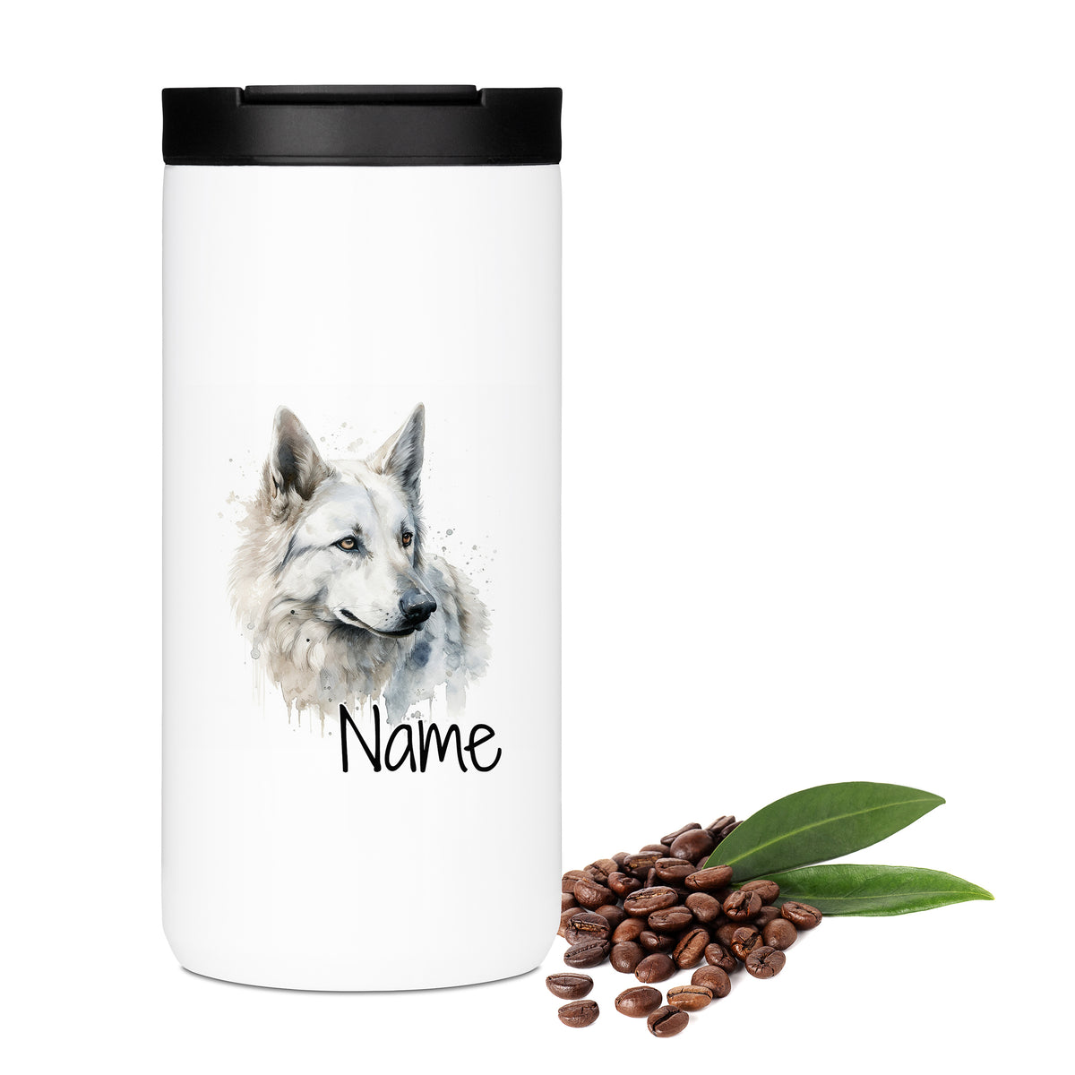Weißer Becher mit Wolf-Motiv und personalisierbarem Namen.