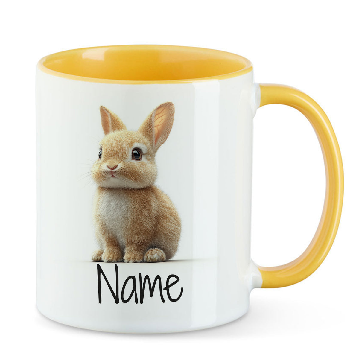 Tasse mit gelbem Henkel, Kaninchenmotiv und Platz für Namen.