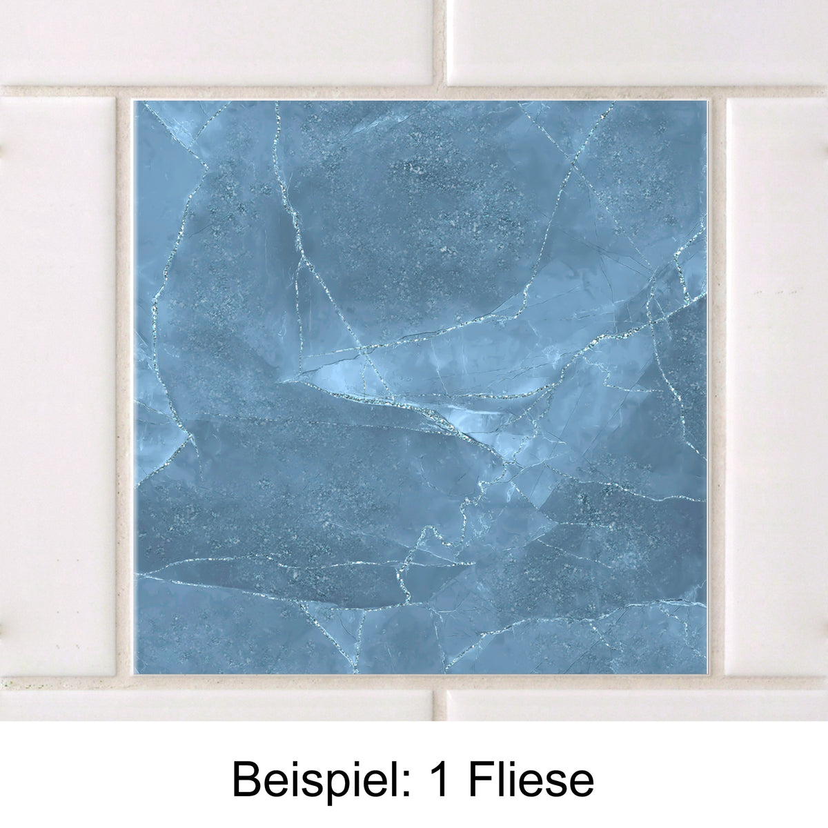 Blaue Marmorfliese mit feinen, hellen Adern.