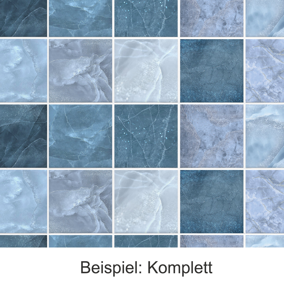 Mosaik aus verschiedenen Blau- und Grautönen, marmorierte Texturen.