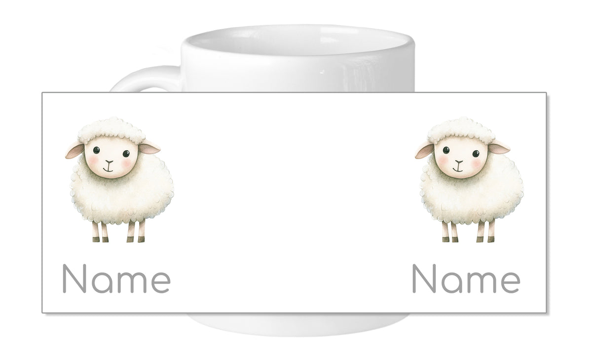 Tasse mit zwei niedlichen, weißen Schafen und Platz für Namen.