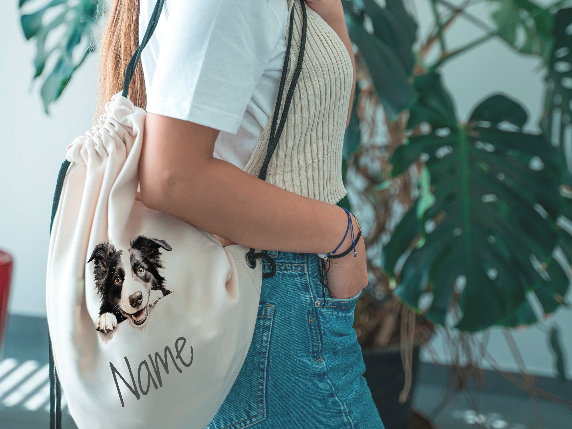 Beige Rucksack mit Border Collie und personalisiertem Namen.