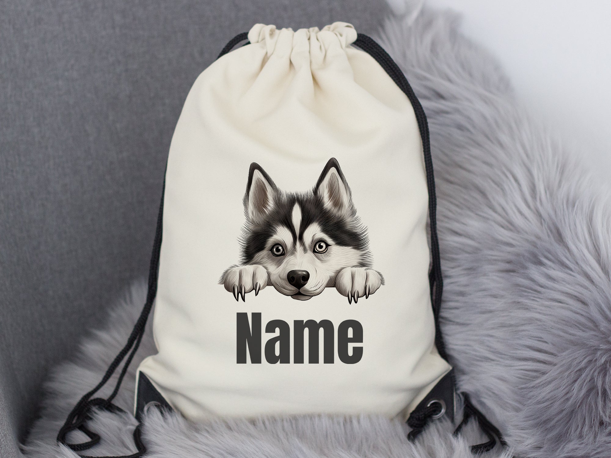 Beige Rucksack mit Husky-Motiv und Platz für Namen.