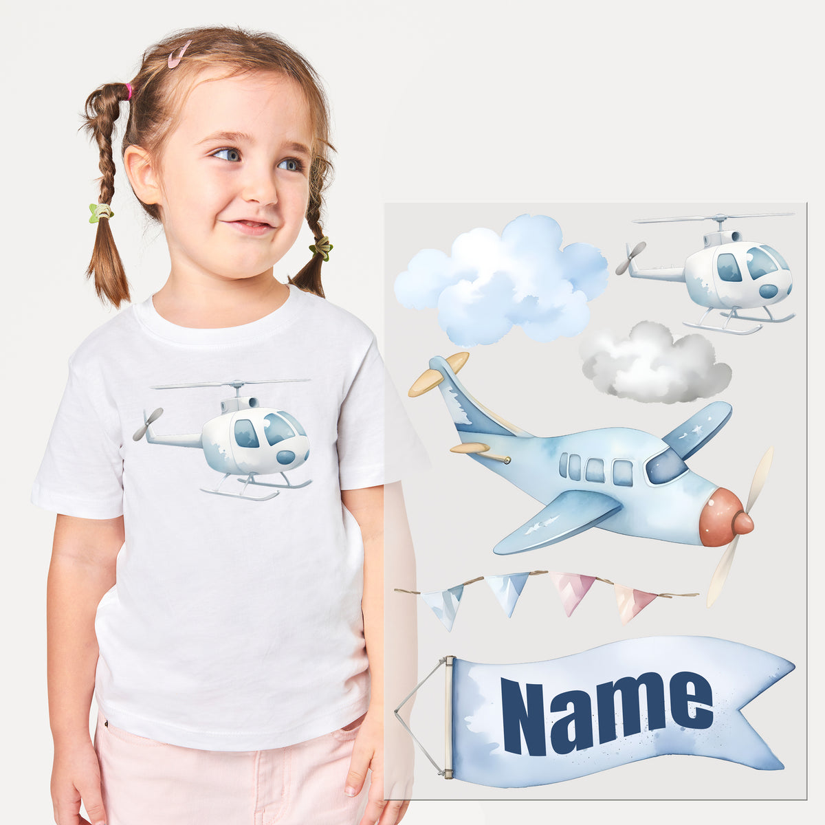 Weißes T-Shirt mit blauen Flugzeugen und Wolken.