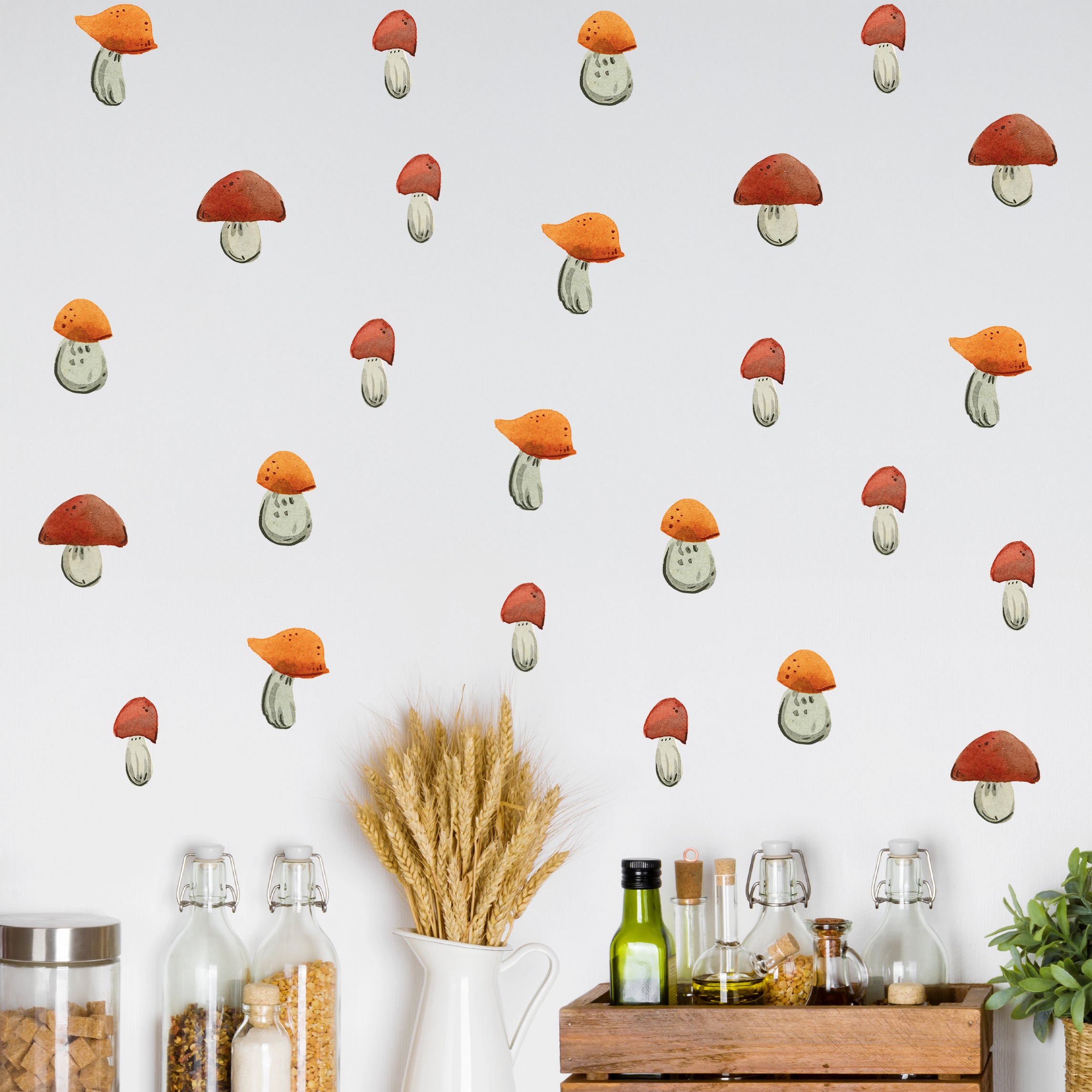 Bunte Pilz-Wandaufkleber in Orange und Rot.