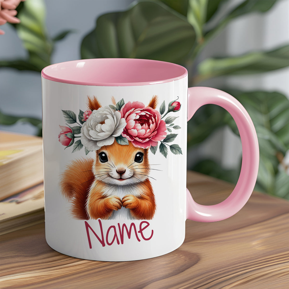 Tasse mit Eichhörnchen und Blumen