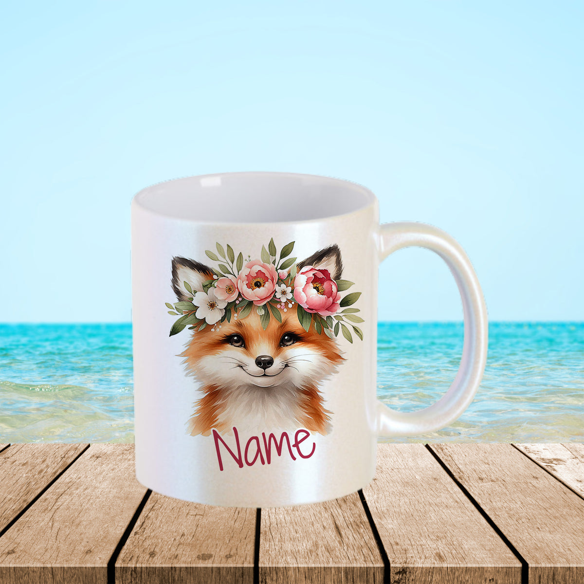 Tasse mit Fuchs-Motiv und Blumenkranz, personalisierbar.