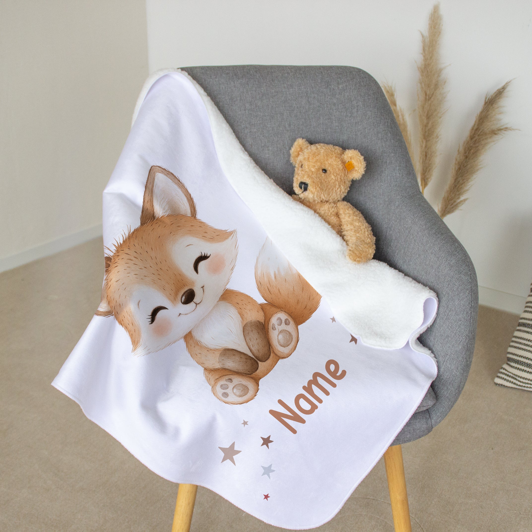 Flauschige Decke mit Fuchs-Motiv und personalisierbarem Namen.