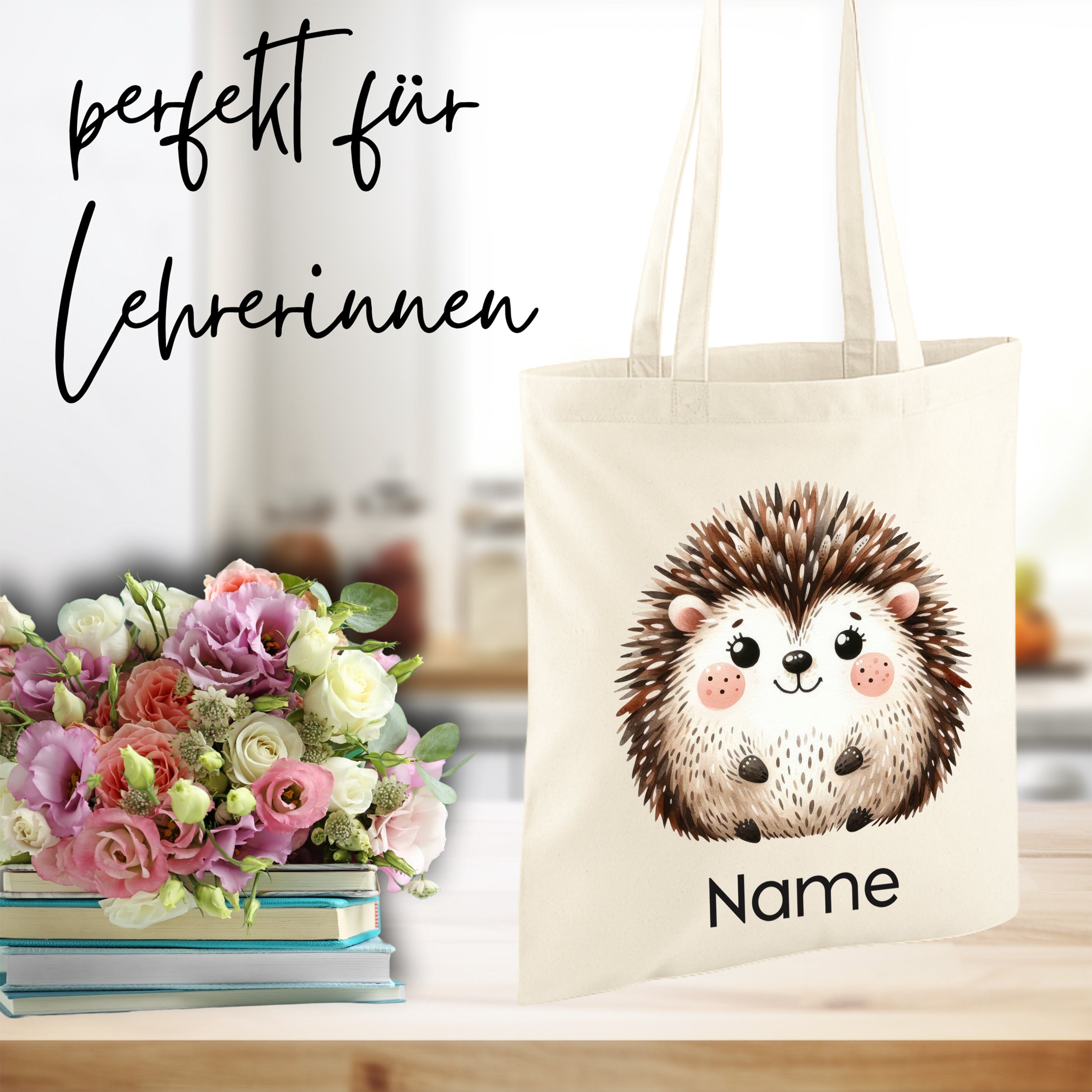 Beige Tragetasche mit Igel-Motiv und personalisierbarem Namen.