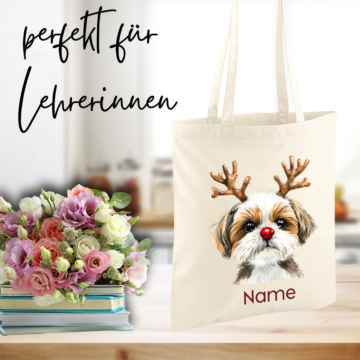Beige Tasche mit Hundemotiv und Weihnachtsdesign.