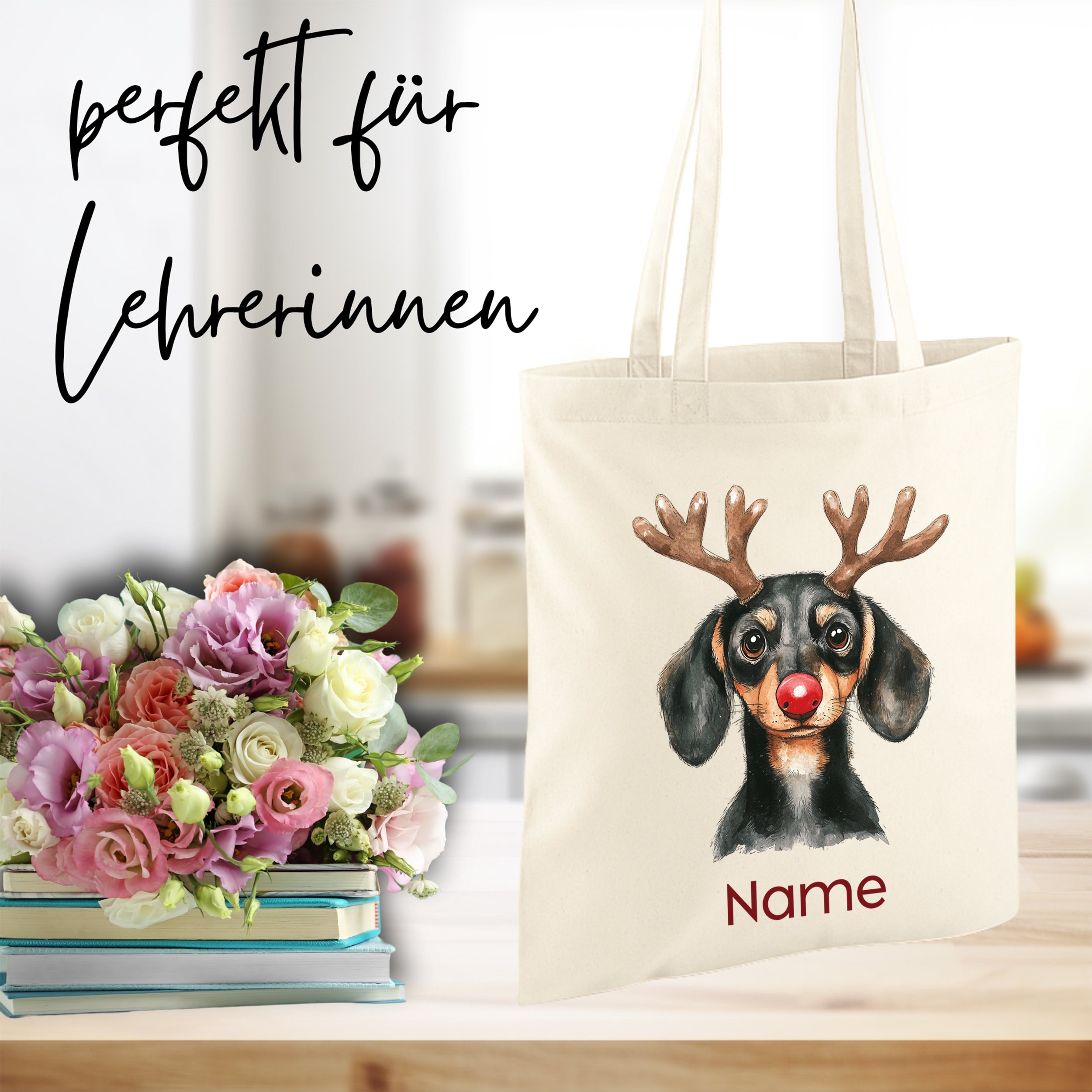 Beige Tasche mit Hundemotiv und personalisierbarem Namen.