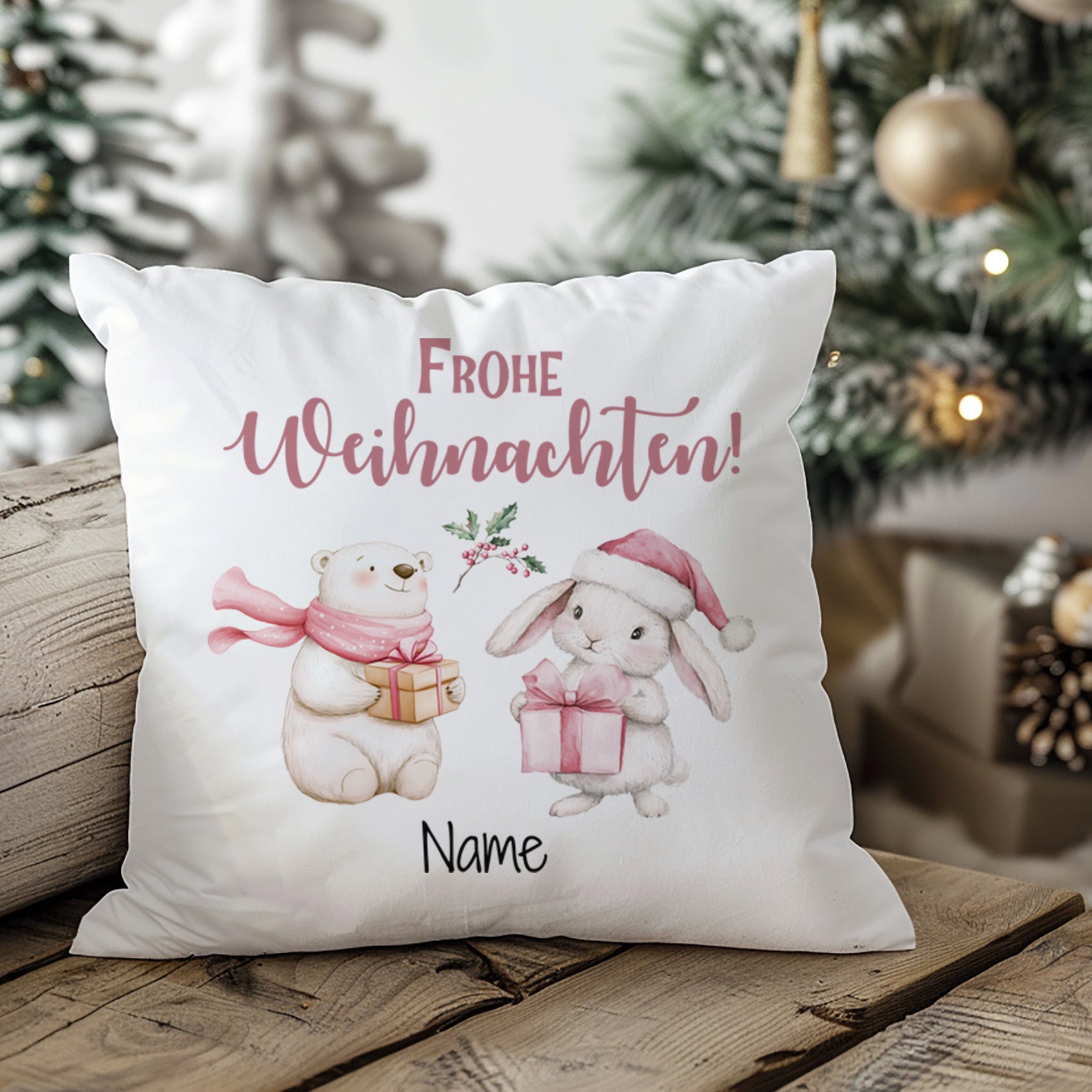 Kissen mit Weihnachtsmotiven, Bär und Hase, weiß.