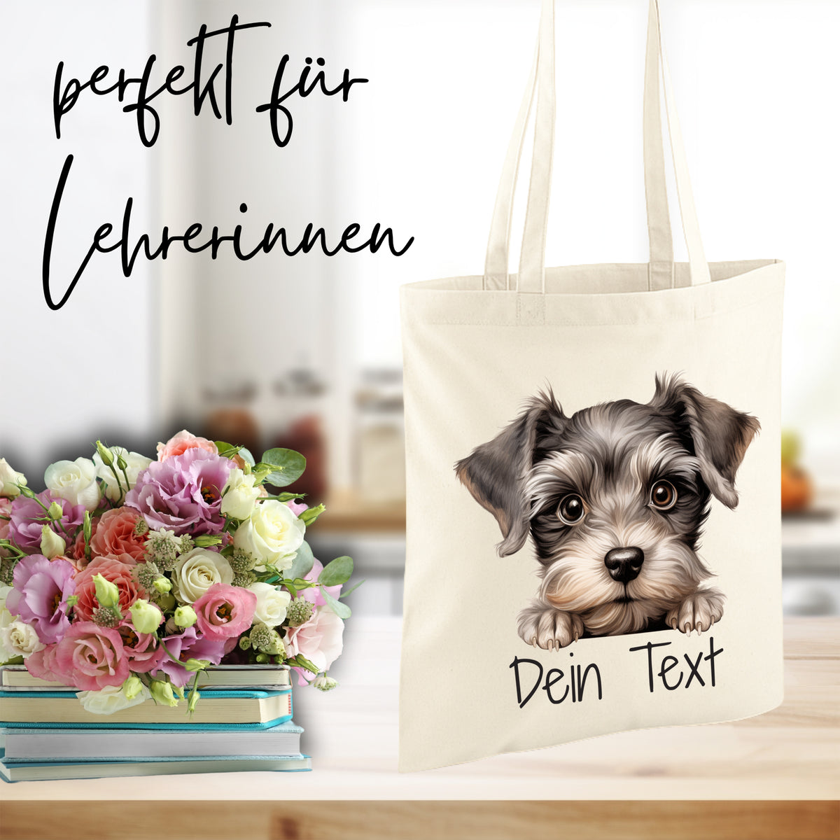 Beige Tasche mit Hundemotiv und personalisierbarem Text.